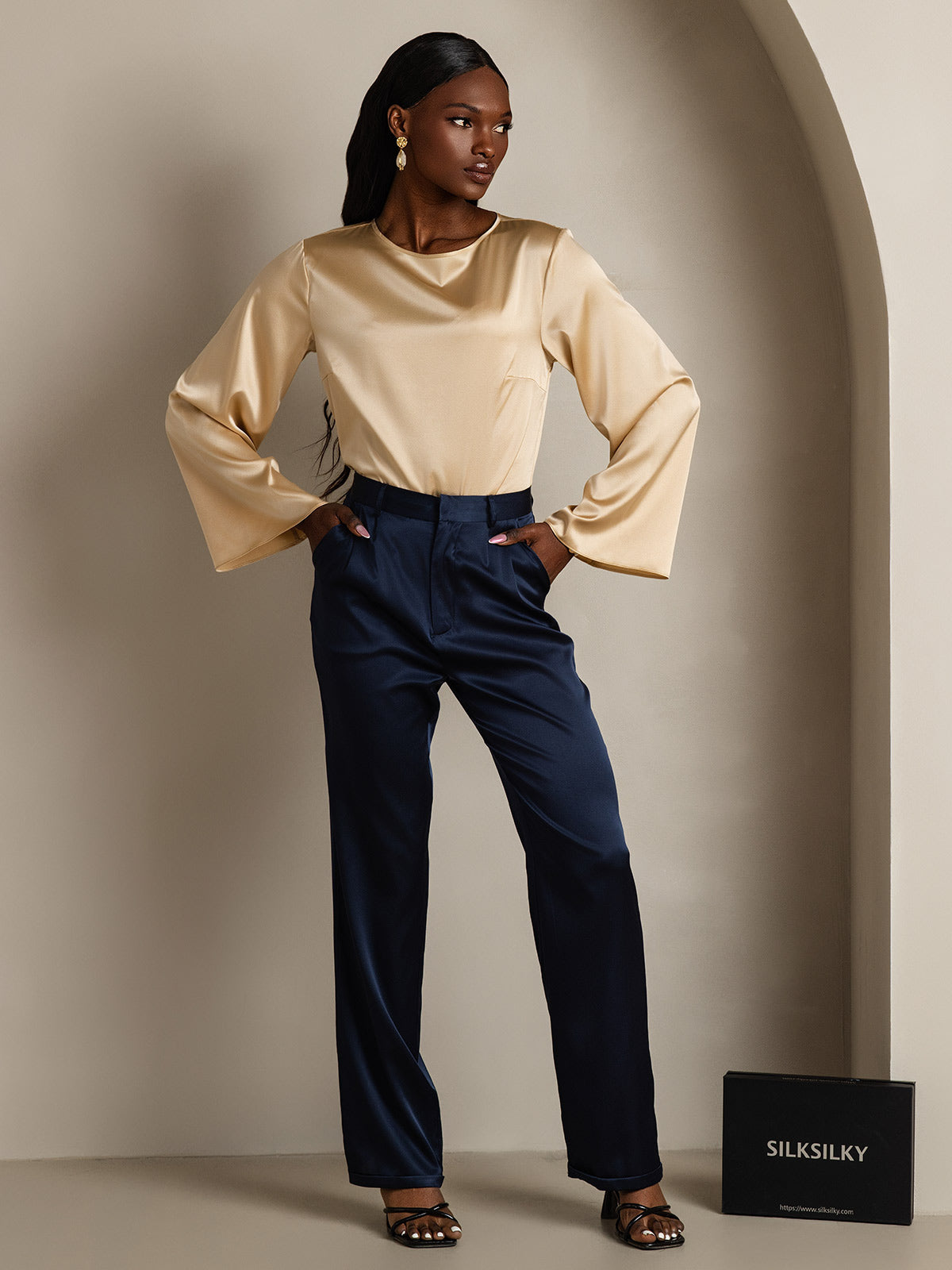 [Champagne] SilkSilky-CA 19Momme Silk Long Sleeve Round Neck Women's T-Shirt 005