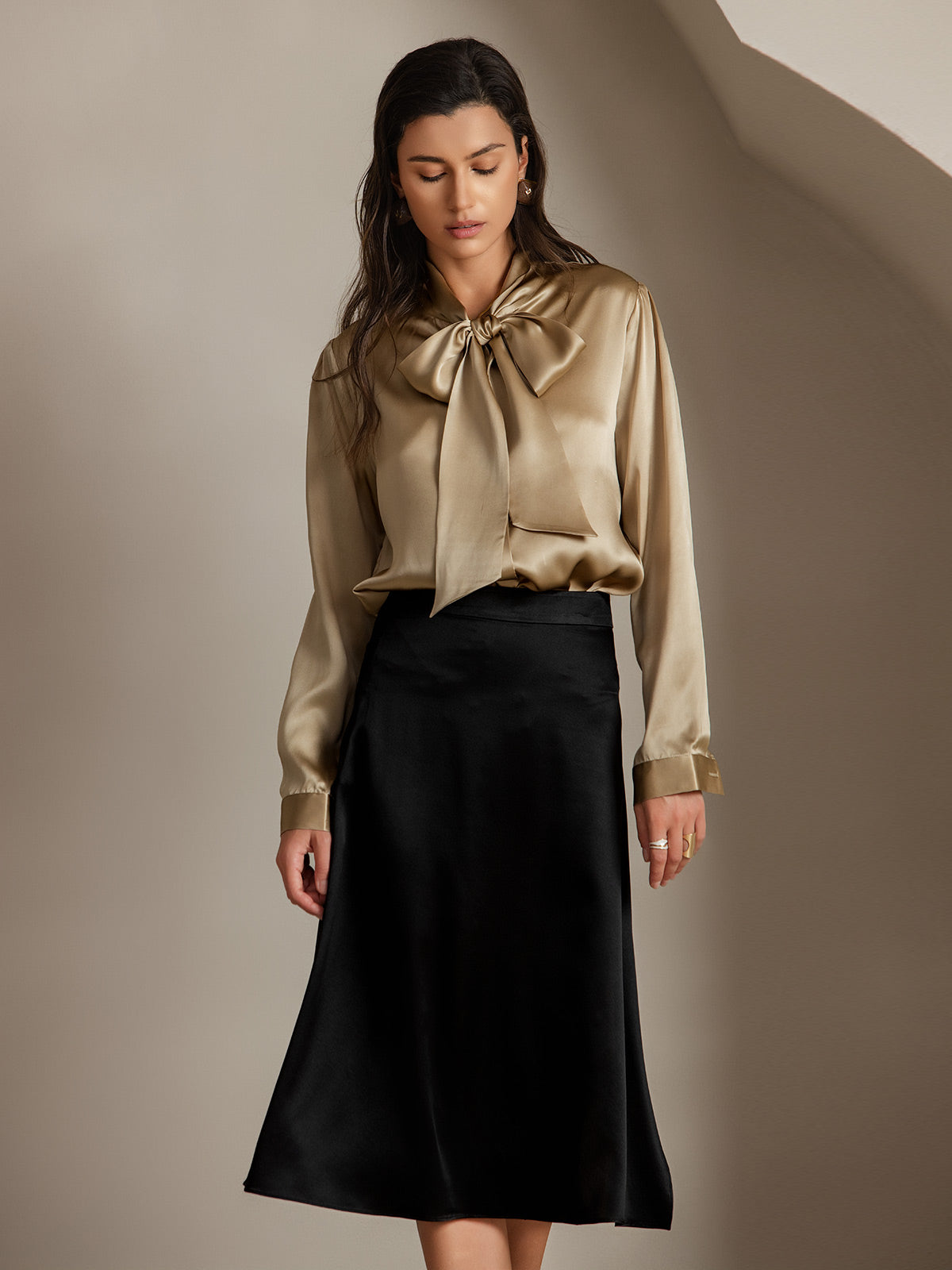 [Champagne] SilkSilky-CA 19Momme Silk Long Sleeve Tie Neck Women's Shirt 004