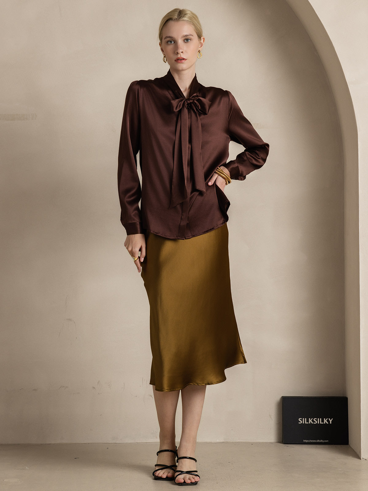 [Coffee] SilkSilky-CA 19Momme Silk Long Sleeve Tie Neck Women's Shirt 006