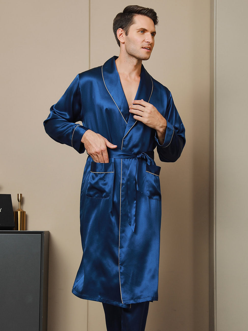 [Dark Blue] SilkSilky-CA 19Momme Pure Silk Long Sleeve Lapel Men's Robe 001