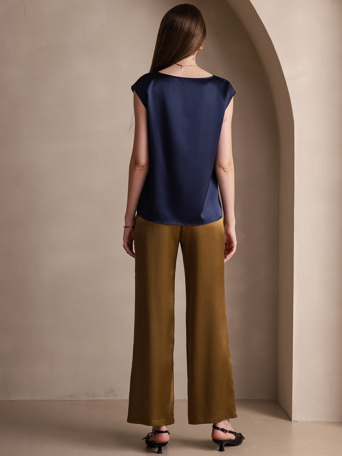 [Dark Blue] SilkSilky-CA 19Momme Silk Sleeveless Round Neck Women's T-Shirt 002