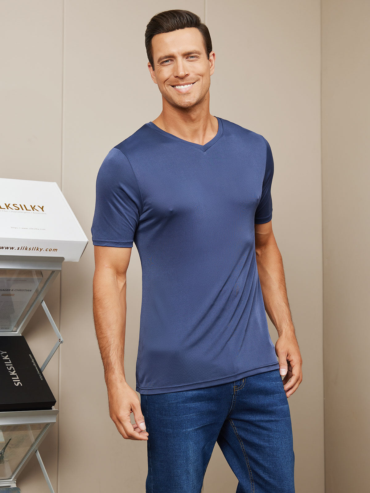 [Dark Blue] SilkSilky-CA Silk Knitted Short Sleeve V Neck Men's T-Shirt 003
