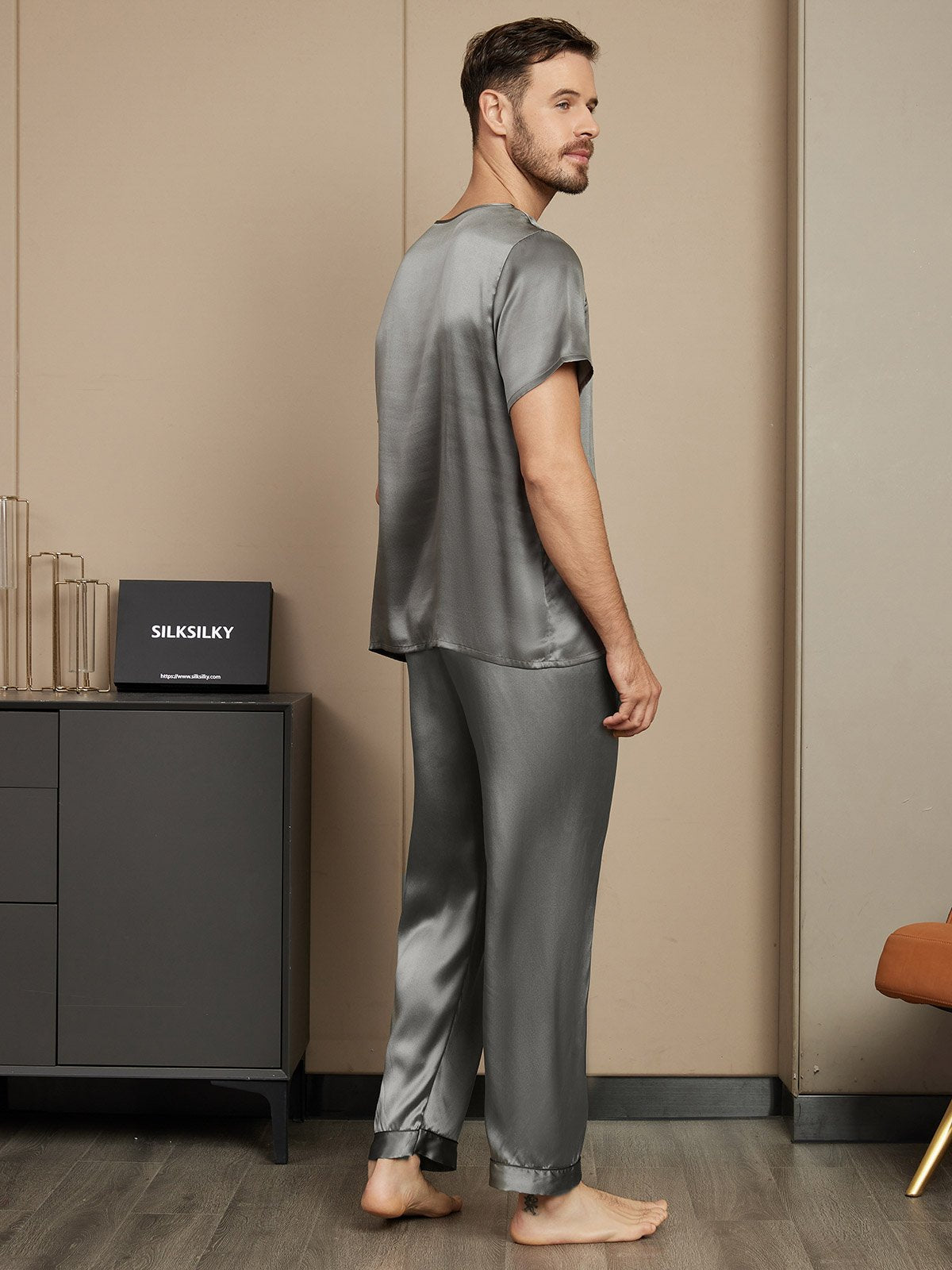 [Dark Gray] SilkSilky-CA Pure Silk Short Sleeve Round Neck Men's Pajamas 002