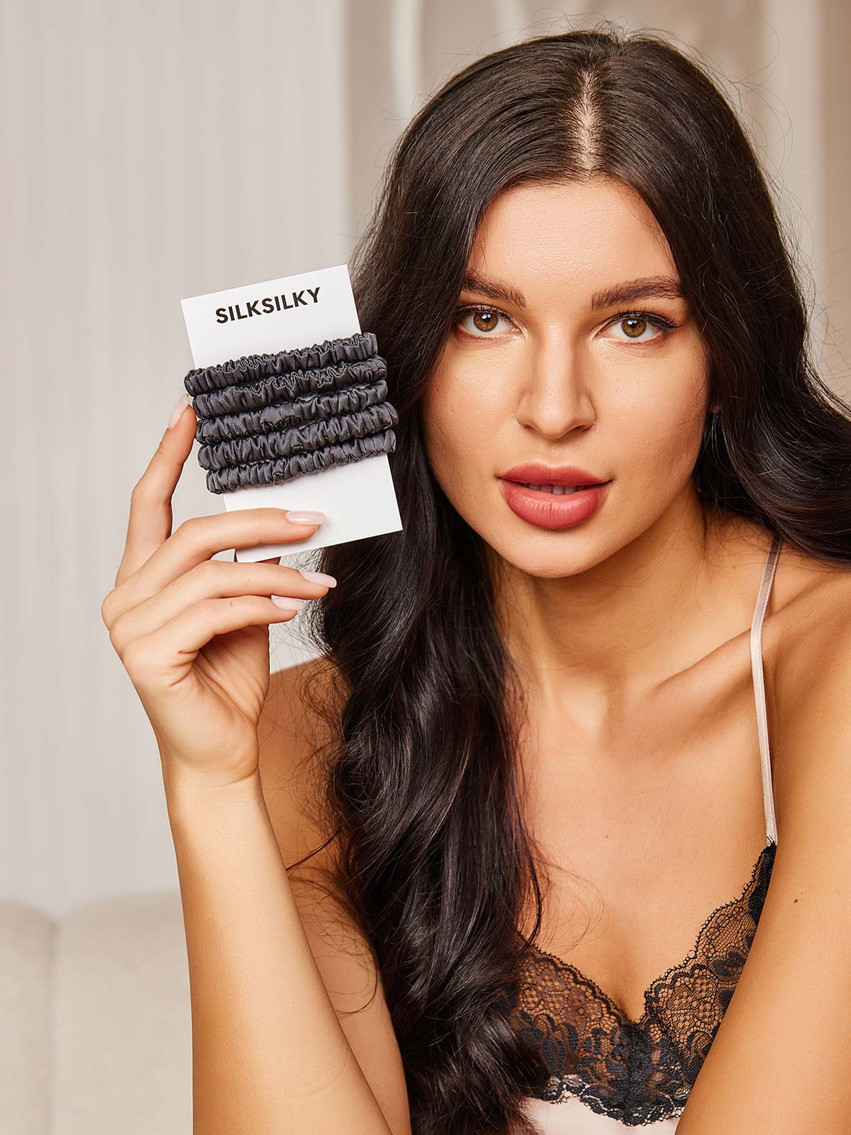 [Dark Gray] SilkSilky-CA 19Momme Scrunchie 001