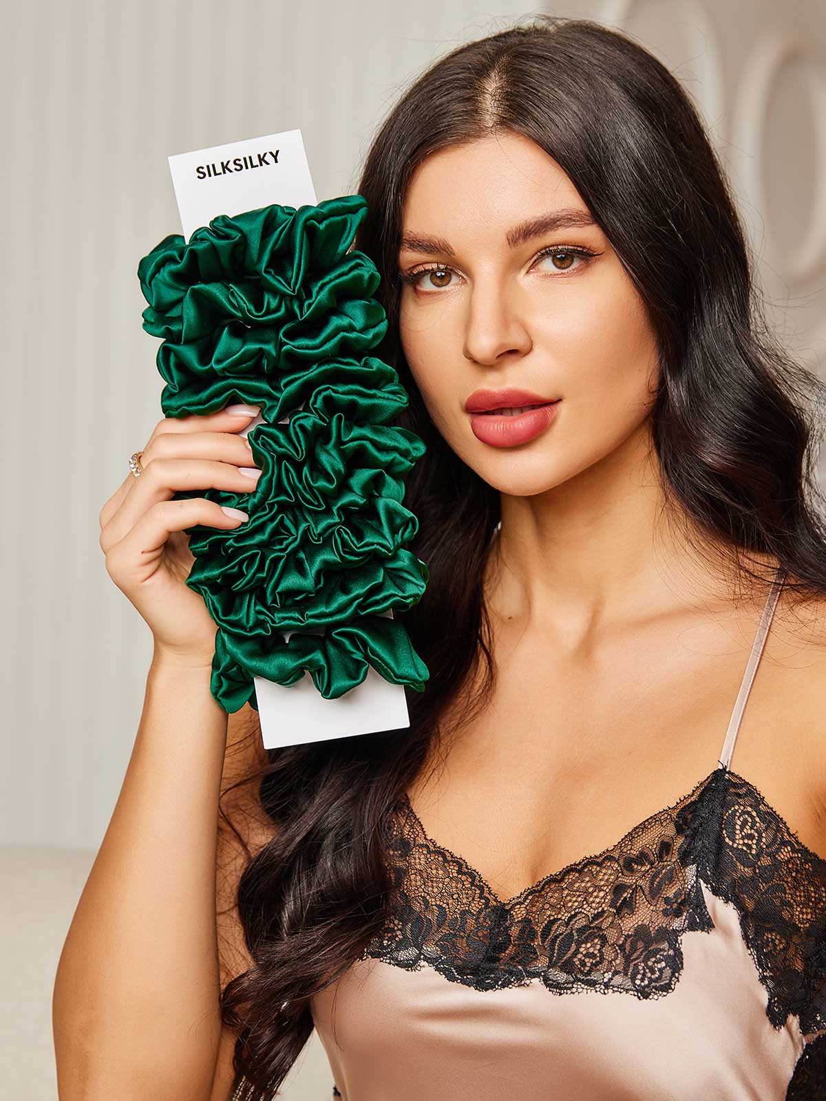 [Dark Green] SilkSilky-CA 19Momme Pure Silk Scrunchie 001