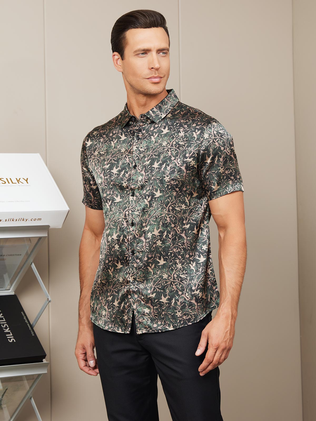 8YARS Men’s SideTuck Shirt Silksilky 19Momme Printed Short Sleeve Silk Shirts for Men