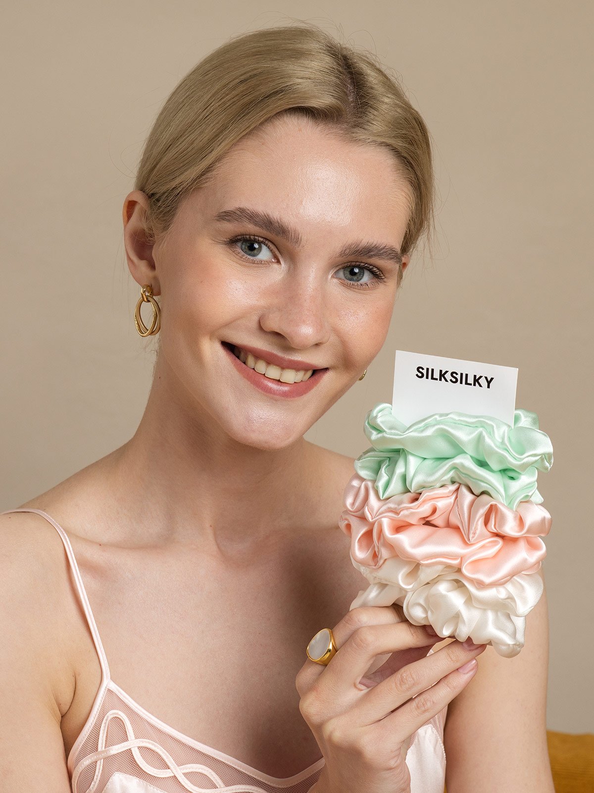 [Group2] SilkSilky-CA Pure Silk Scrunchie 003