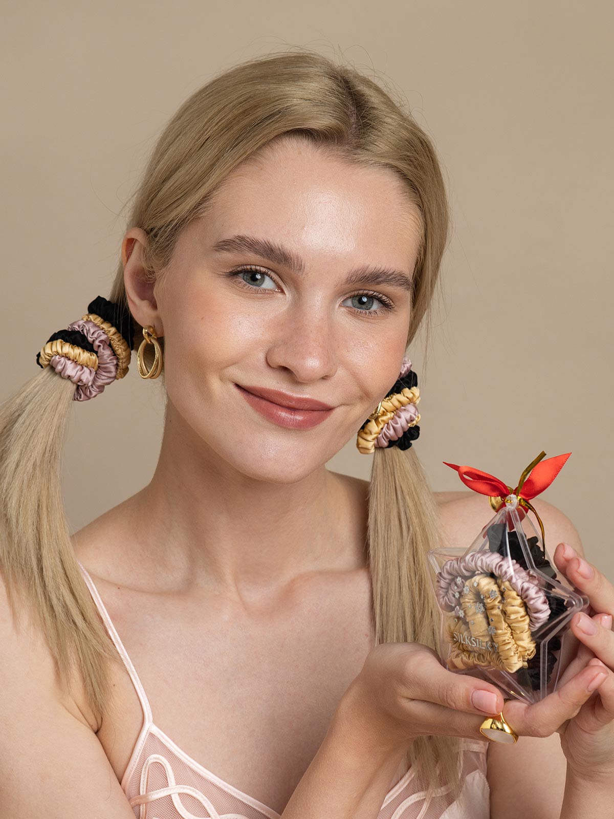 [Group] SilkSilky-CA Pure Silk Scrunchie 004