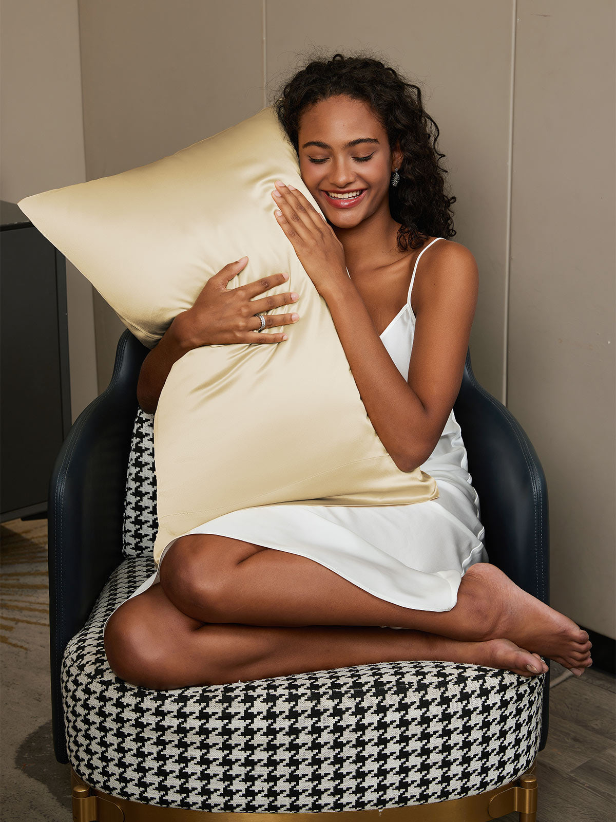 [Ivory] SilkSilky-CA 30Momme Pure Silk Pillowcase 002