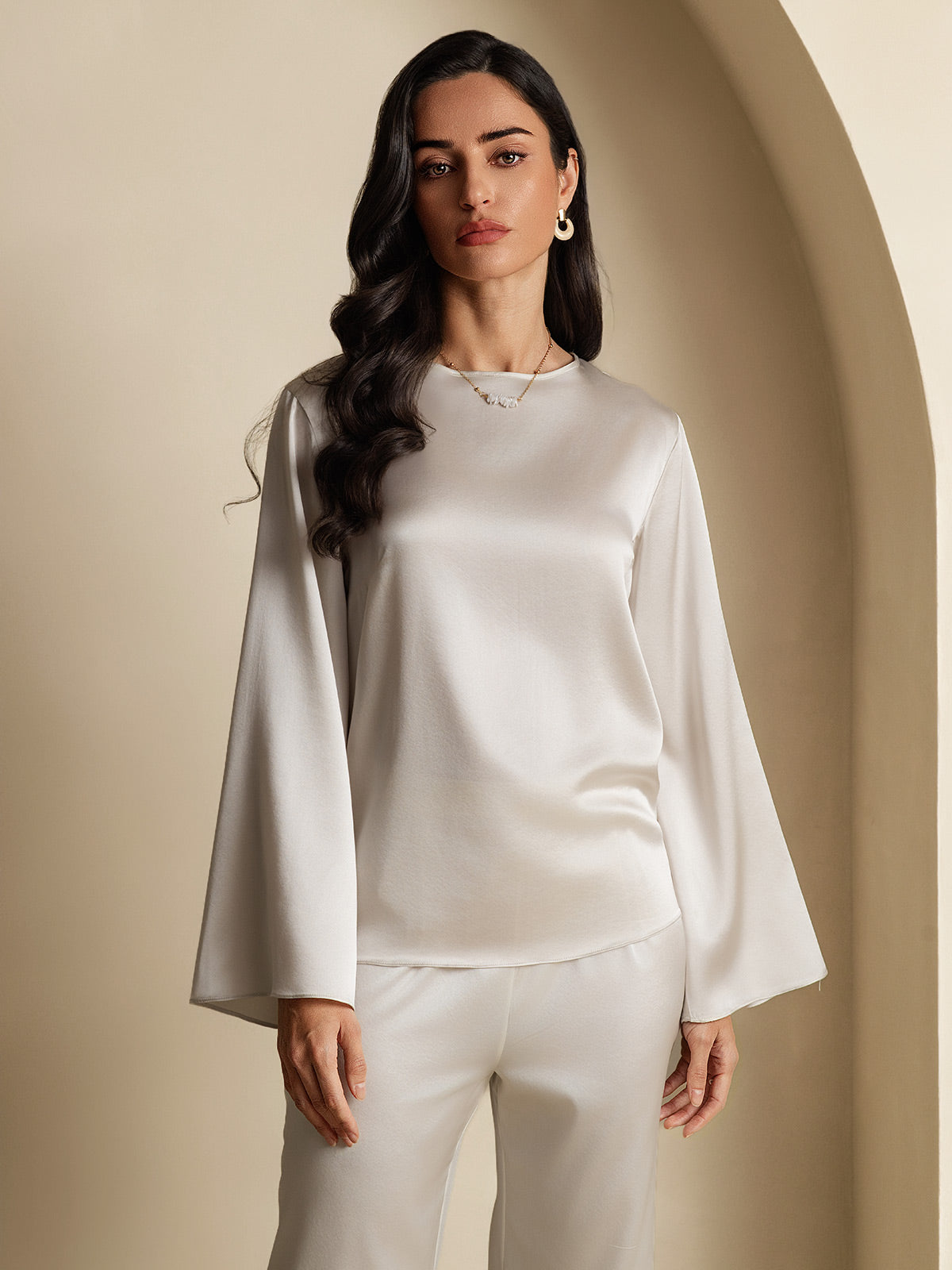 [Light Gray] SilkSilky-CA 19Momme Silk Long Sleeve Round Neck Women's T-Shirt 003
