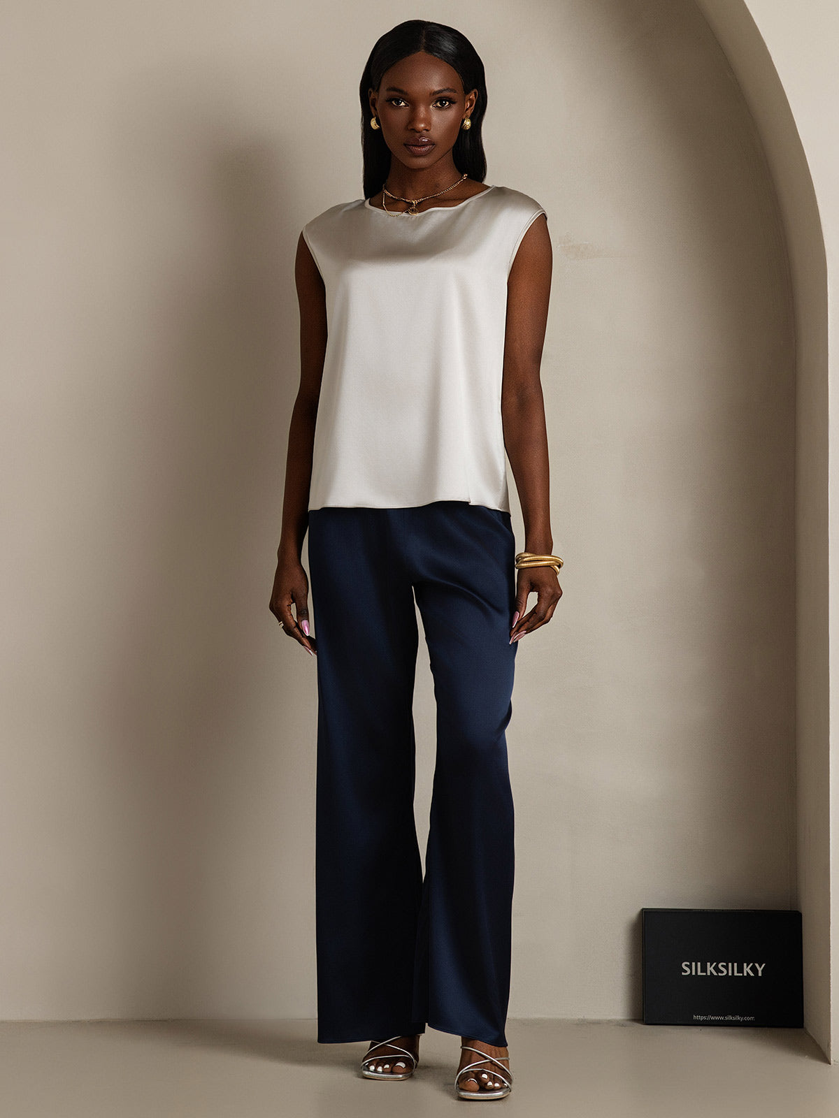 [Light Gray] SilkSilky-CA 19Momme Silk Sleeveless Round Neck Women's T-Shirt 005