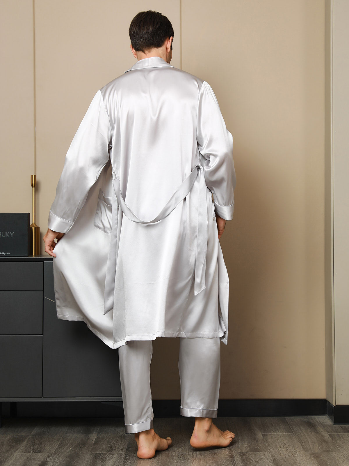 [Light Gray] SilkSilky-CA 19Momme Pure Silk Long Sleeve Mens Robe 003