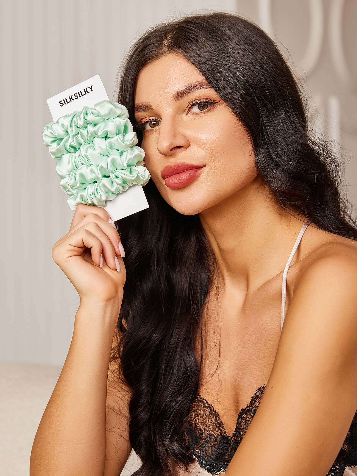 [Light Green] SilkSilky-CA 19Momme Pure Silk Scrunchie 001