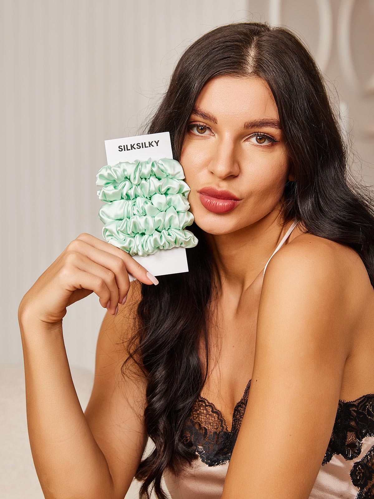 [Light Green] SilkSilky-CA 19Momme Pure Silk Scrunchie 002