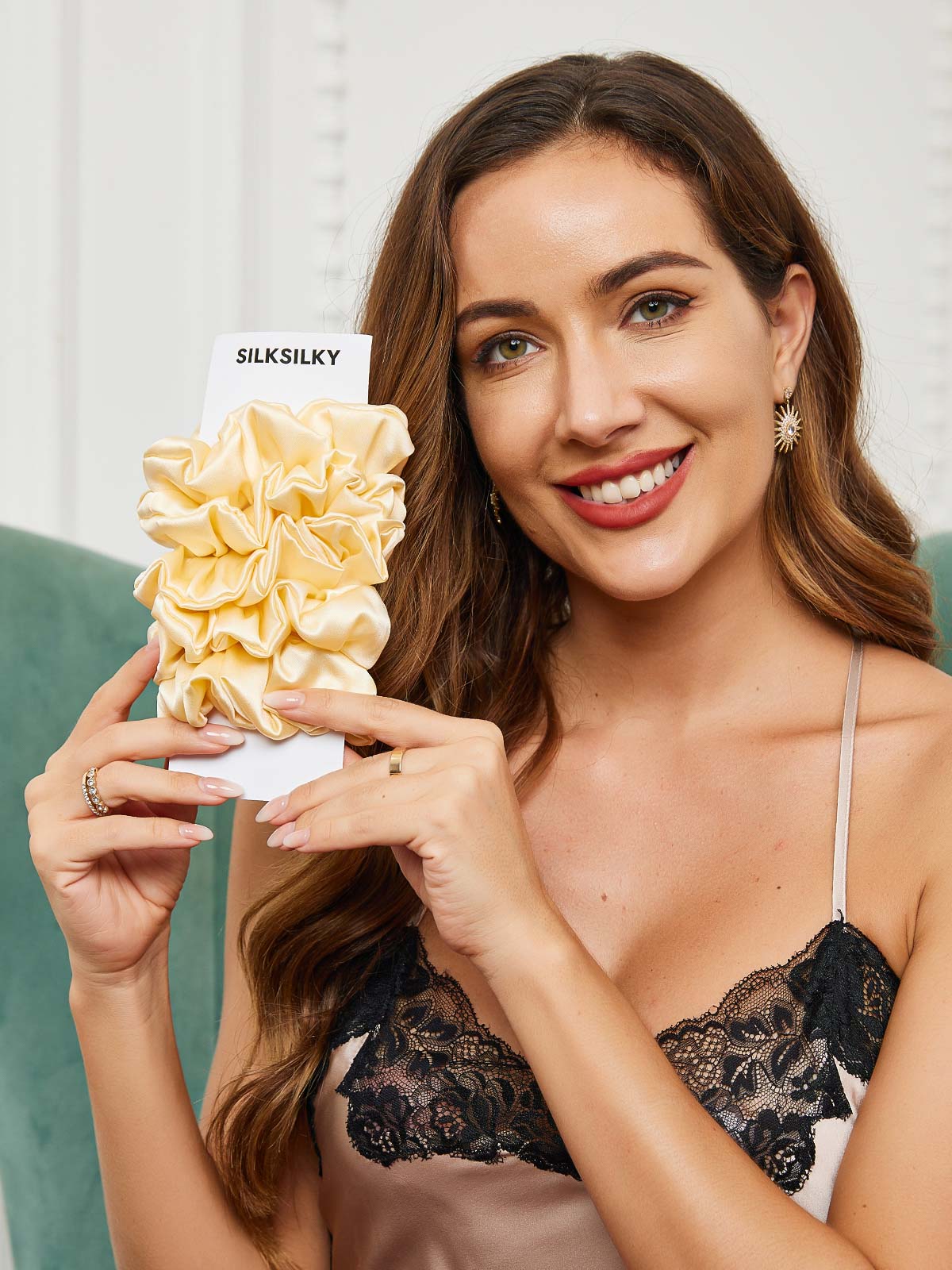[Light Yellow] SilkSilky-CA 19Momme Pure Silk Scrunchie 001