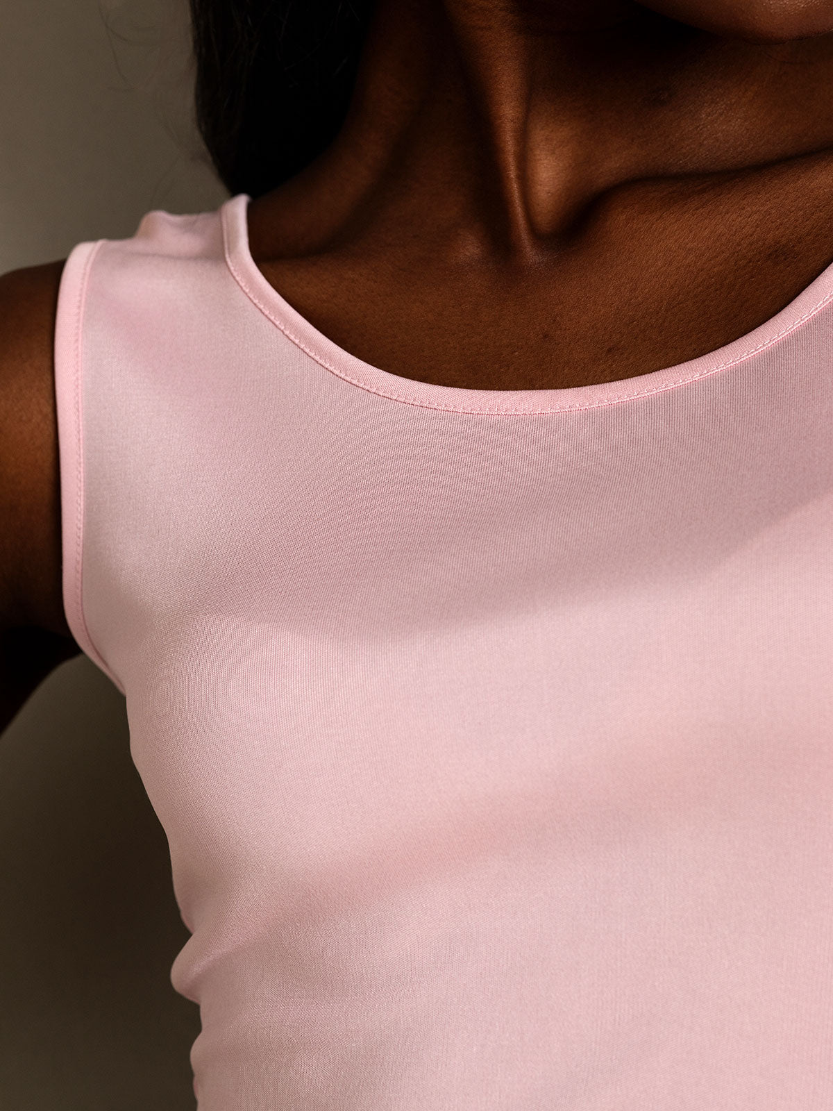 [Pink] SilkSilky-CA Silk Knitted Sleeveless Round Neck Women's T-Shirt 008