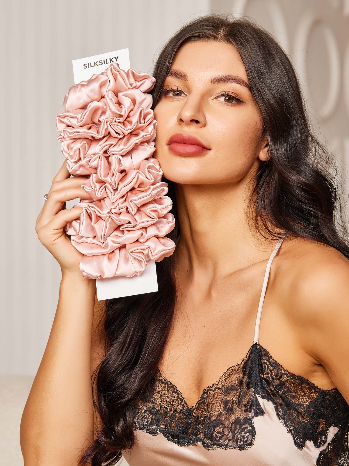[Pink] SilkSilky-CA Scrunchie 001