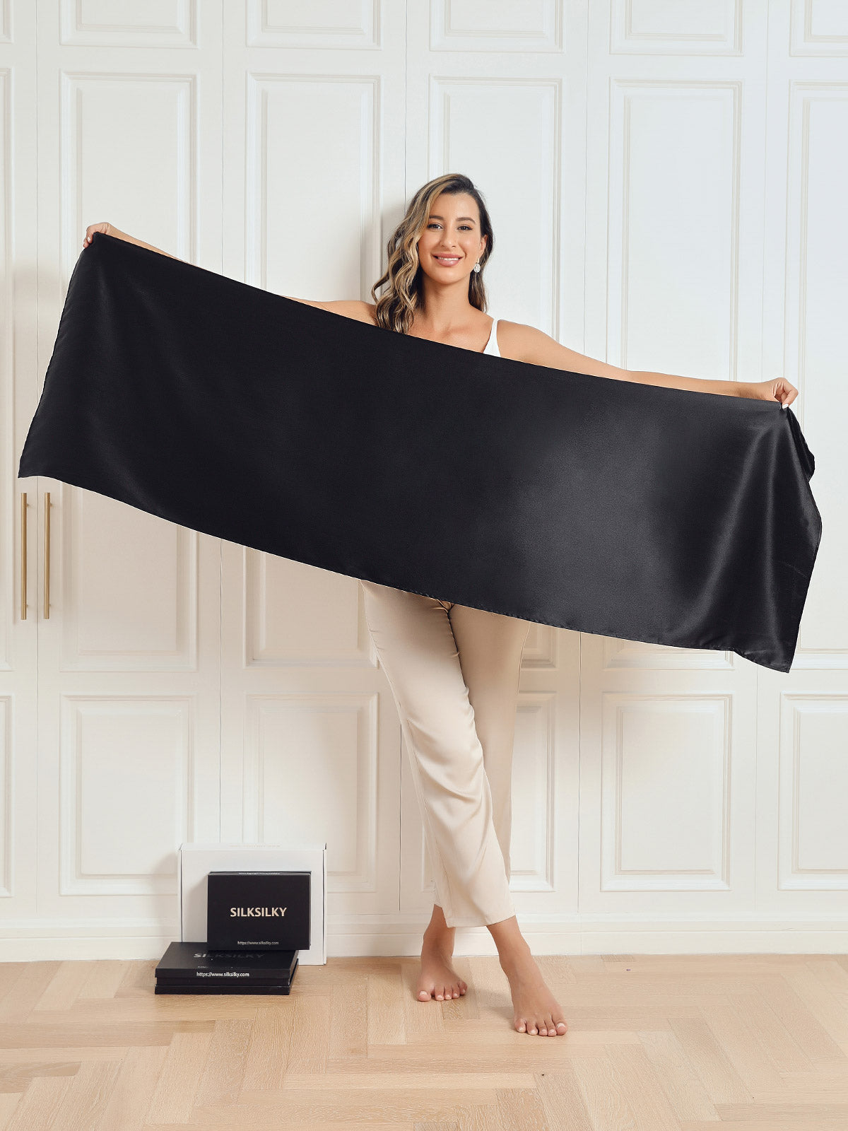 SilkSilky-CA Pure Silk Scarf Black 002