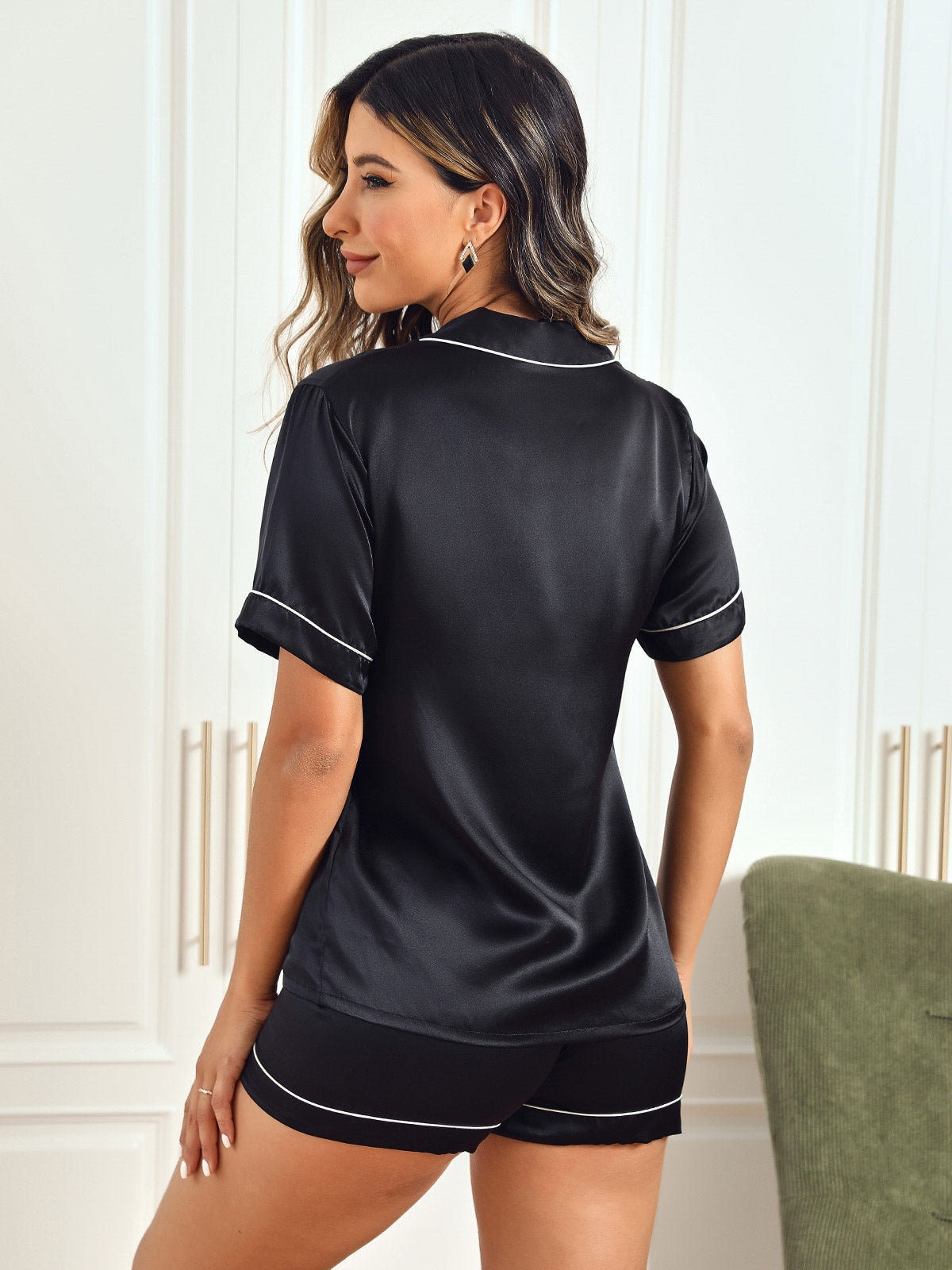 SilkSilky-CA Pure Silk Short Sleeve Lapel Women's Pajamas Black 002