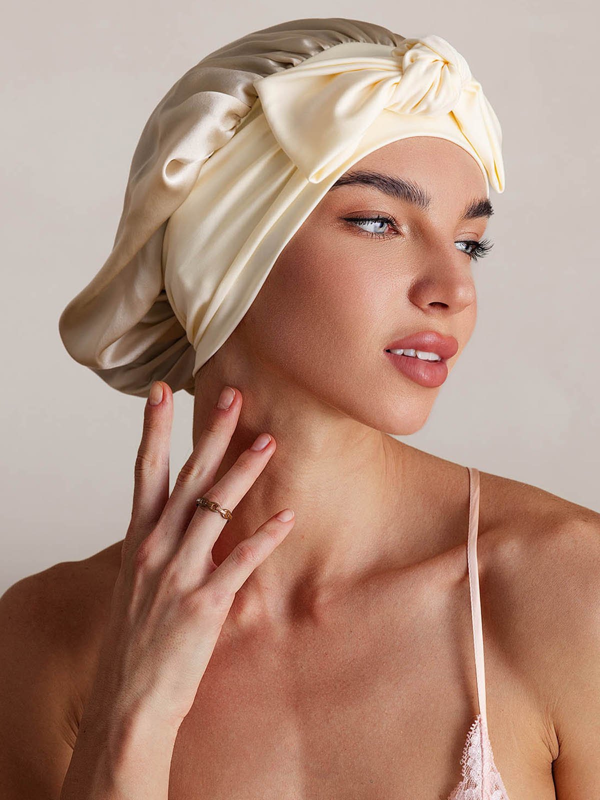 SilkSilky-CA Pure Silk Sleep Cap Beige 001