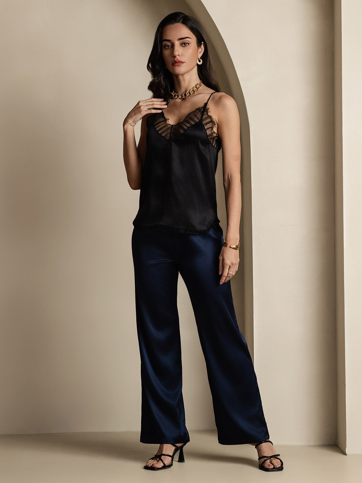 SilkSilky-CA Silk Deep V Neck Camisole Black 007