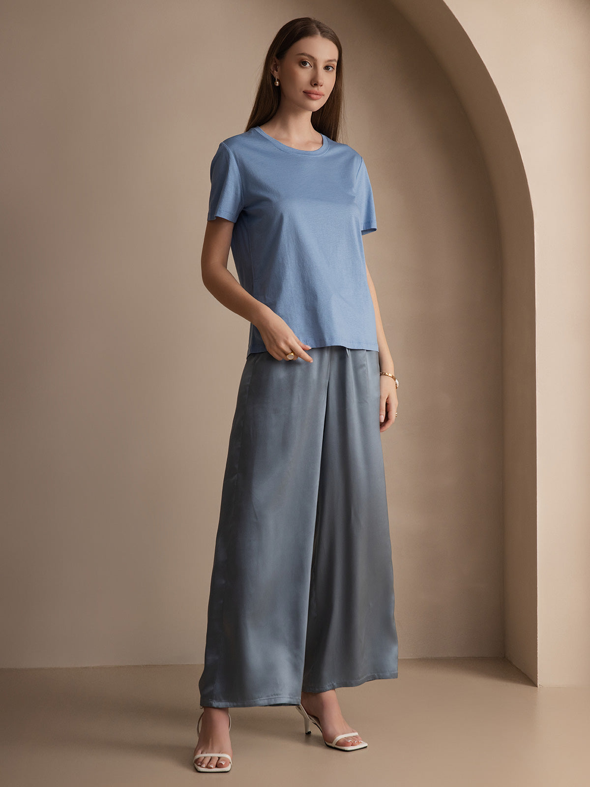 SilkSilky-CA Silk Knitted Short Sleeve Round Neck Women's T-Shirt Blue 004