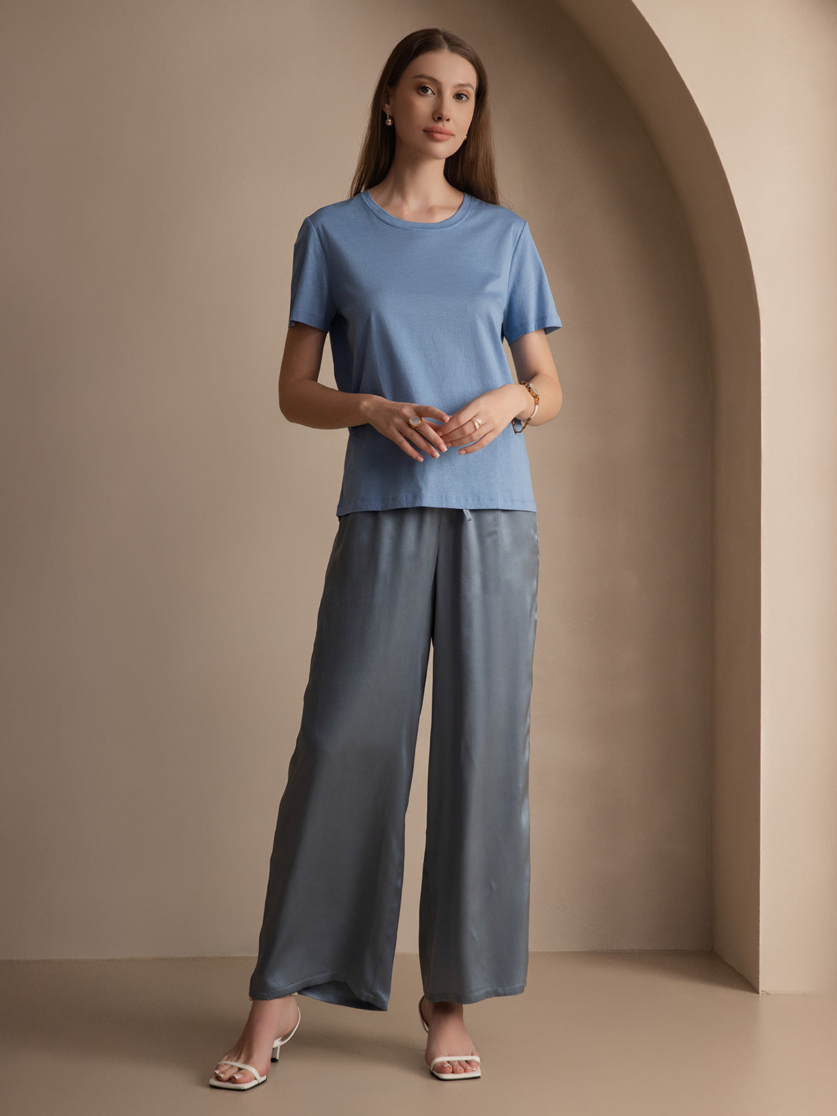 SilkSilky-CA Silk Knitted Short Sleeve Round Neck Women's T-Shirt Blue 005