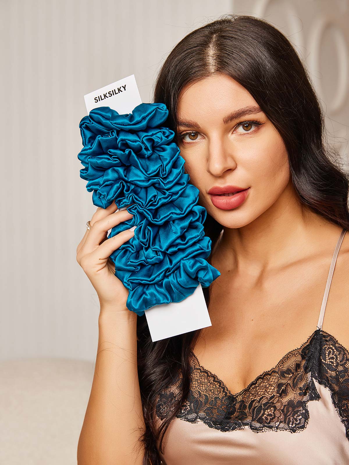 [Teal] SilkSilky-CA Scrunchie 001