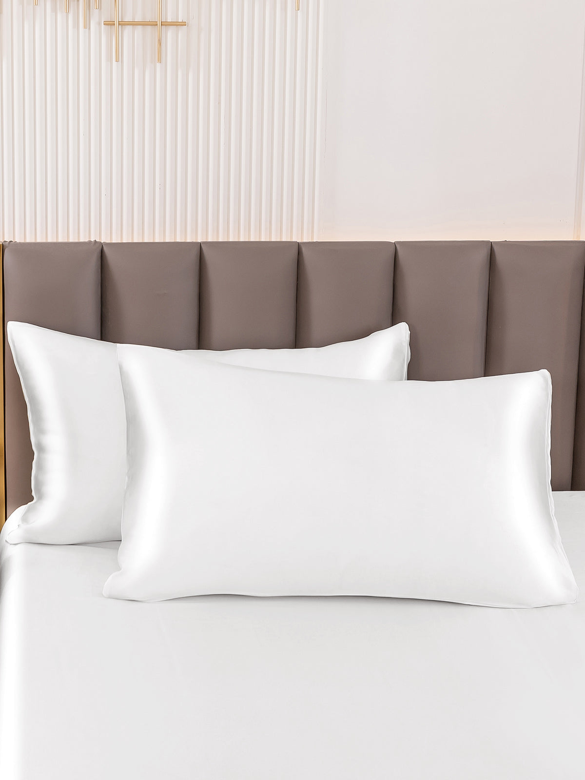 [White] SilkSilky-CA 19Momme Pure Silk Pillowcase 001