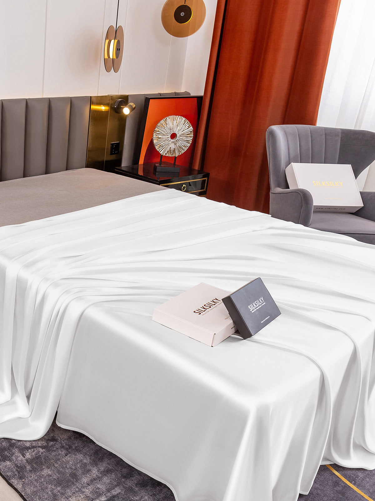[White] SilkSilky-CA 19Momme Pure Silk Sheet 001