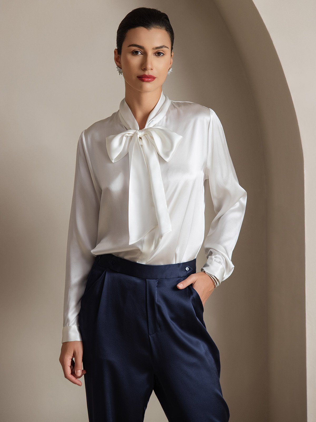 [White] SilkSilky-CA 19Momme Silk Long Sleeve Tie Neck Women's Shirt 003