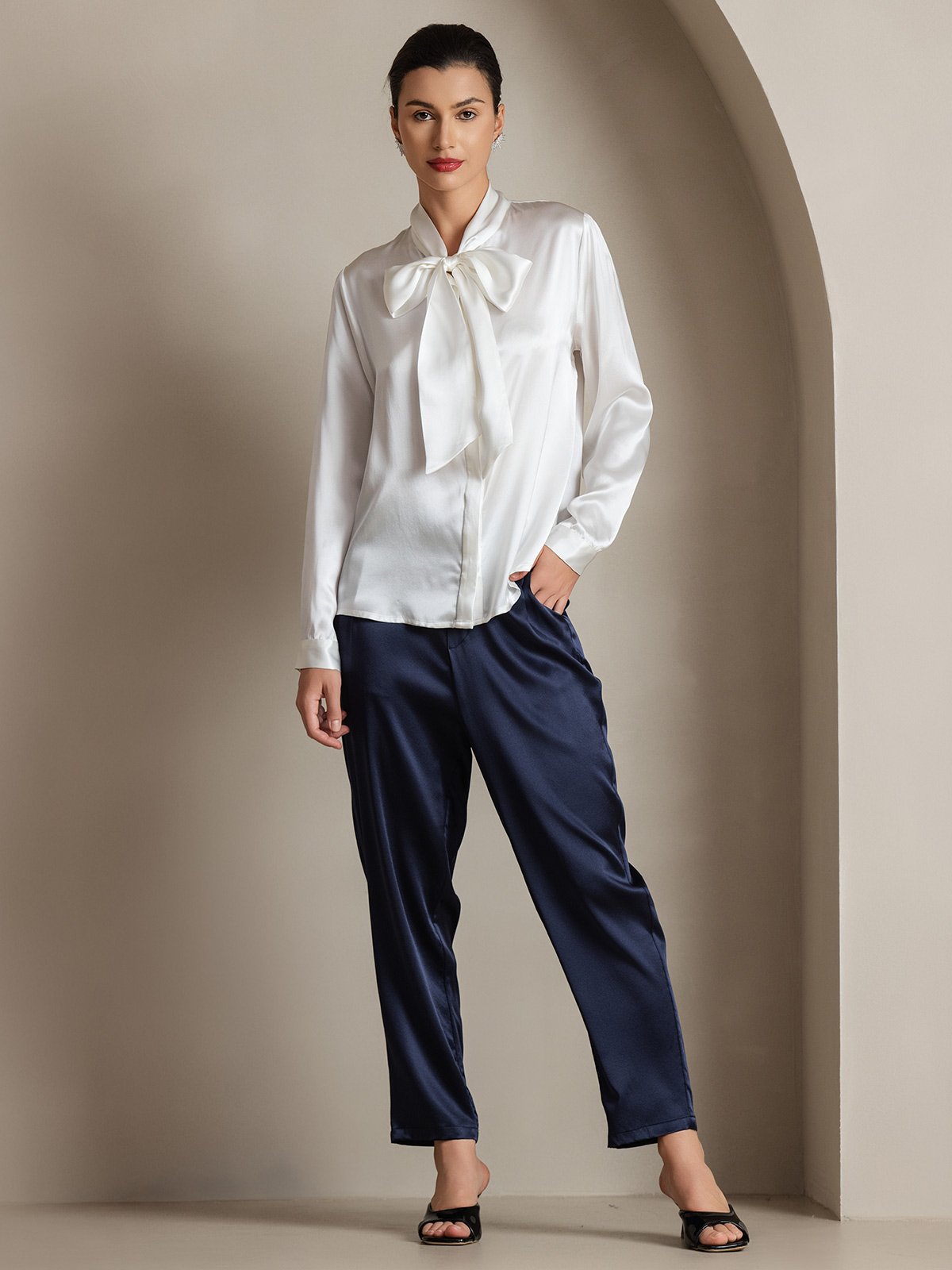 [White] SilkSilky-CA 19Momme Silk Long Sleeve Tie Neck Women's Shirt 004