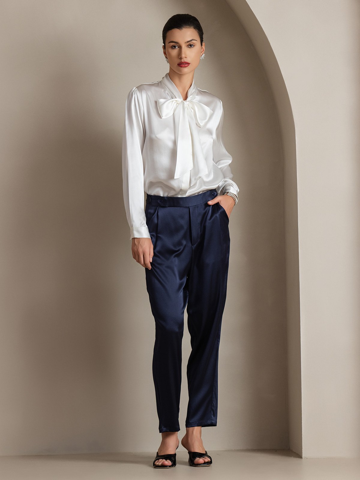 [White] SilkSilky-CA 19Momme Silk Long Sleeve Tie Neck Women's Shirt 005
