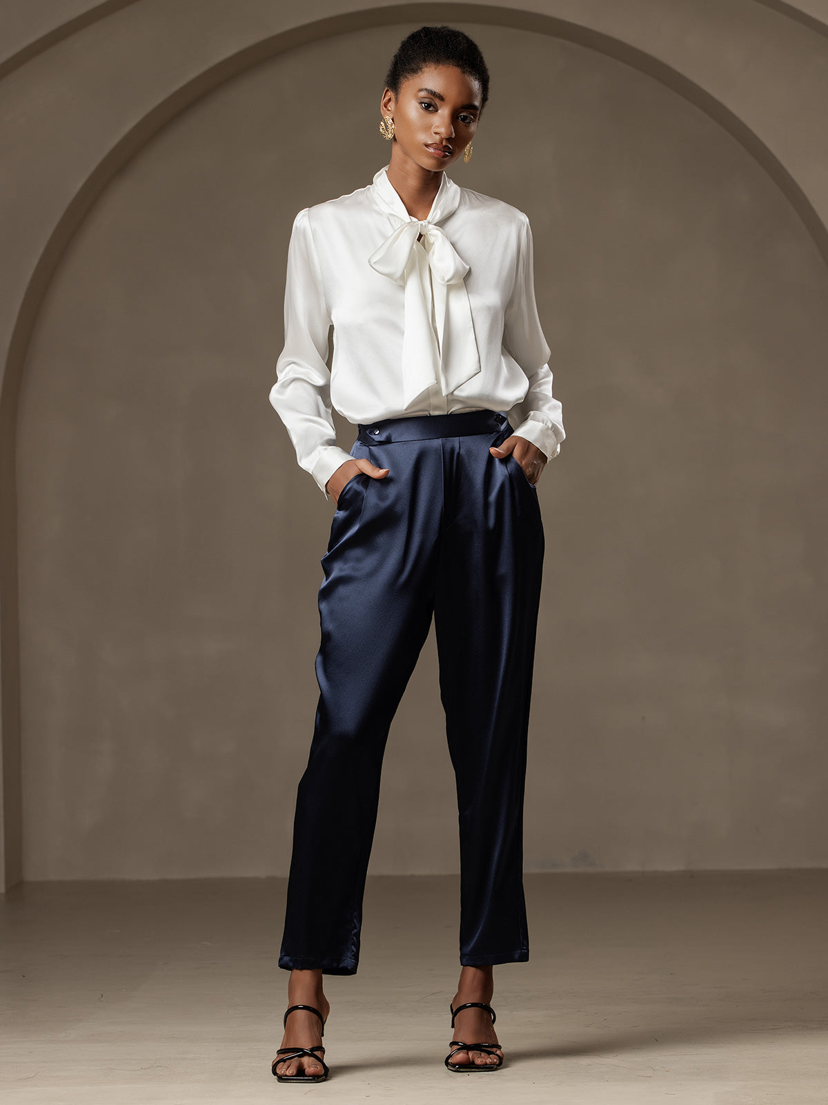[White] SilkSilky-CA 19Momme Silk Long Sleeve Tie Neck Women's Shirt 007
