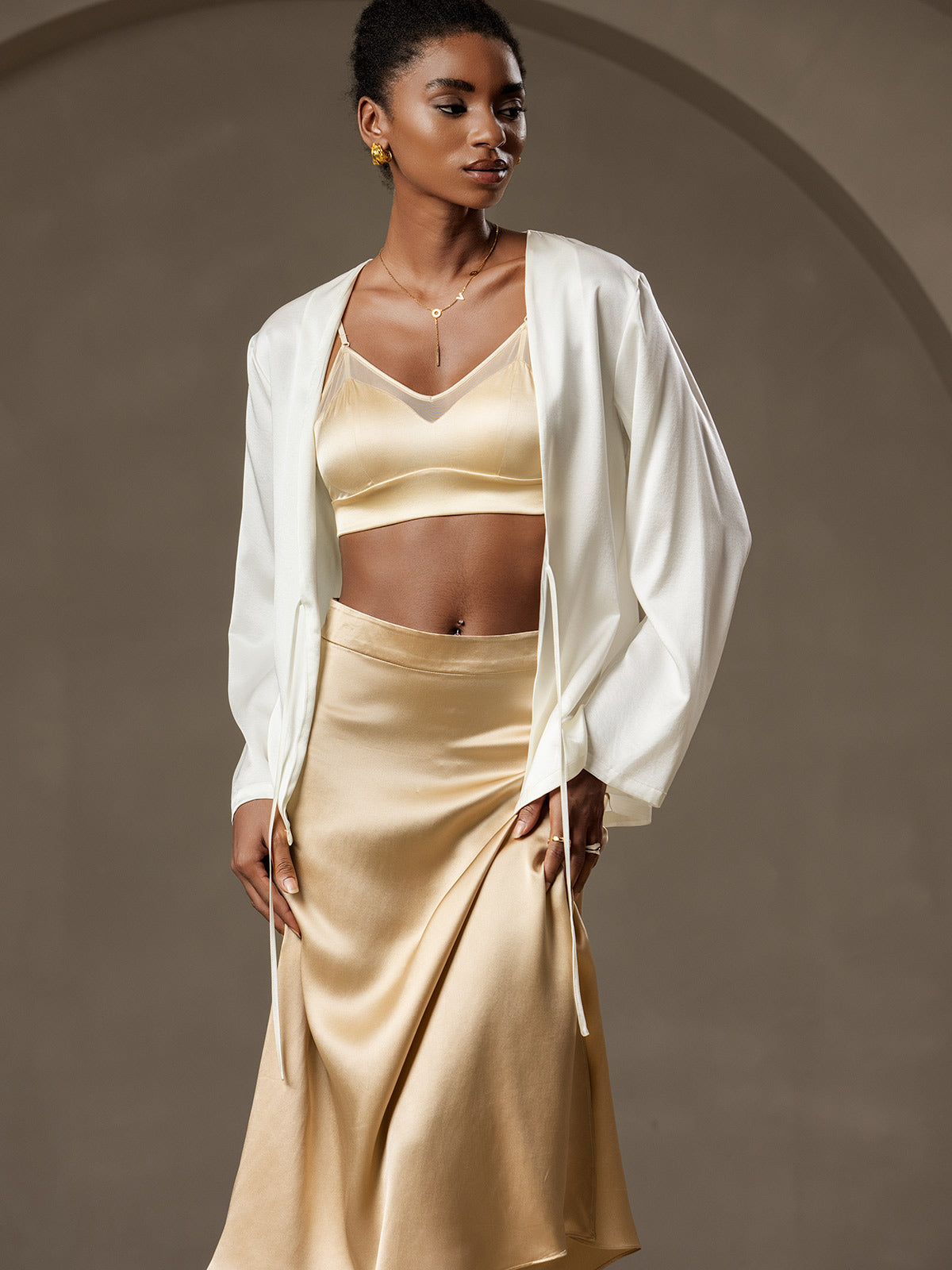 [White] SilkSilky-CA 19Momme Silk Long Sleeve Womens Outerwear 001