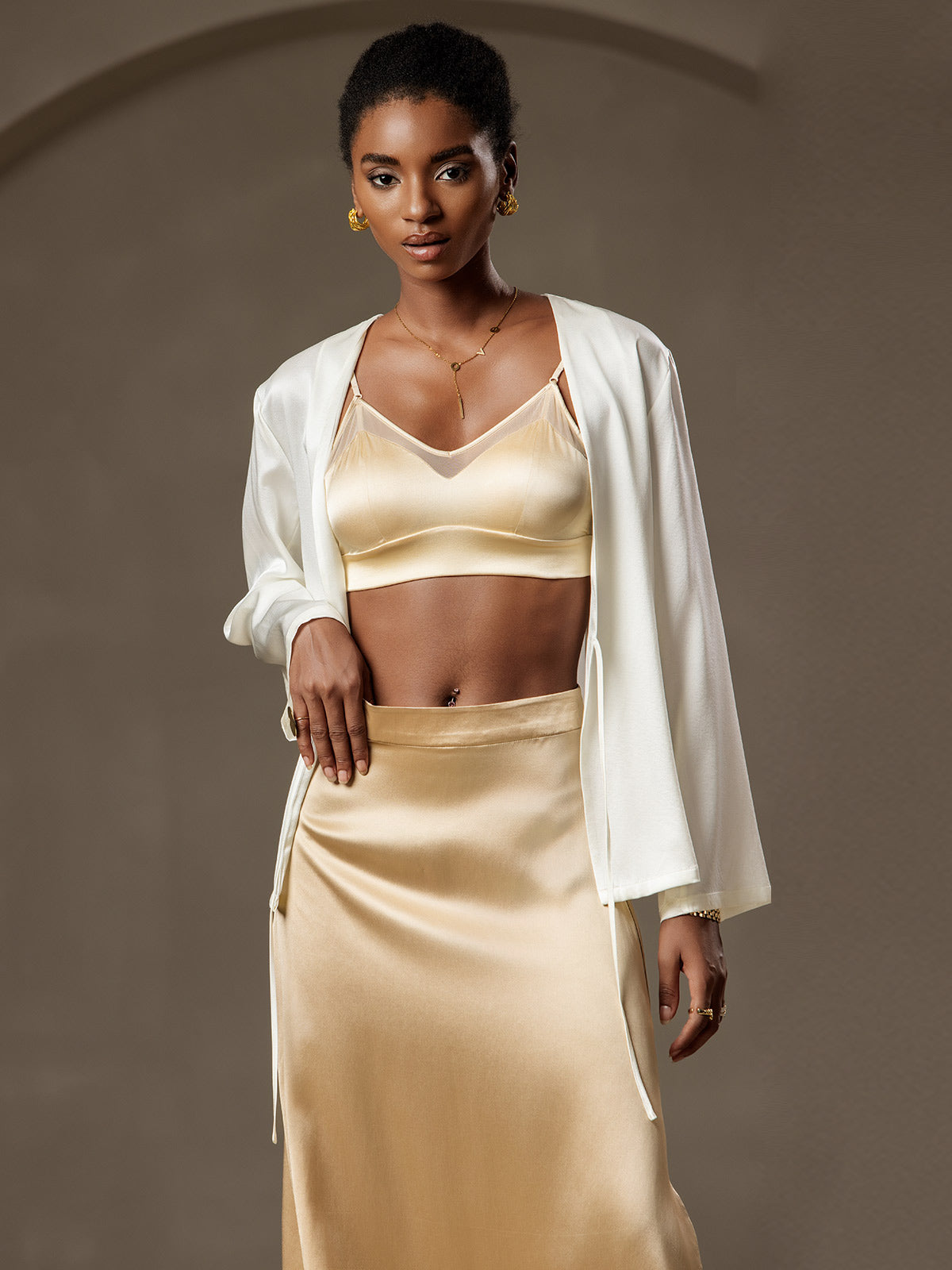 [White] SilkSilky-CA 19Momme Silk Long Sleeve Womens Outerwear 003