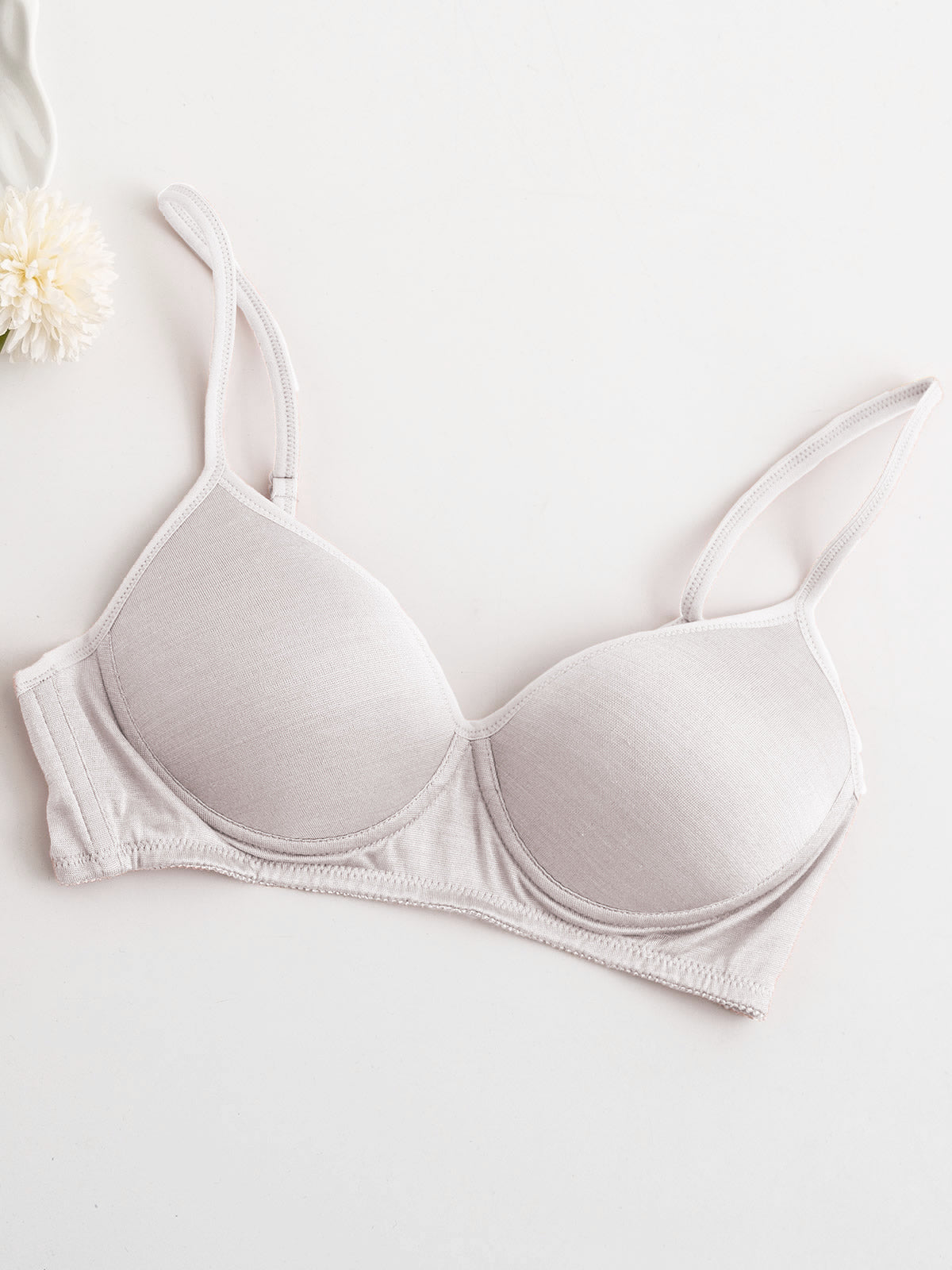 [White] SilkSilky-CA Silk Knitted Bra 005