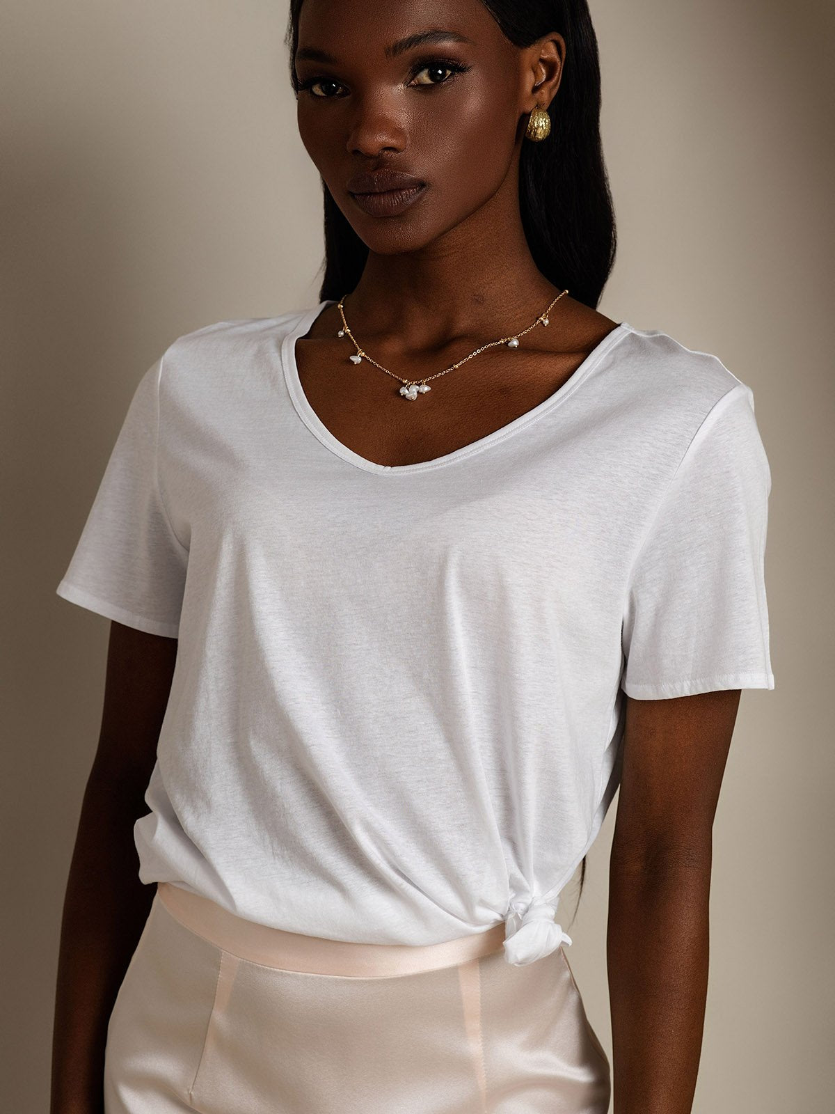 [White] SilkSilky-CA Silk Short Sleeve V Neck Women's T-Shirt 003