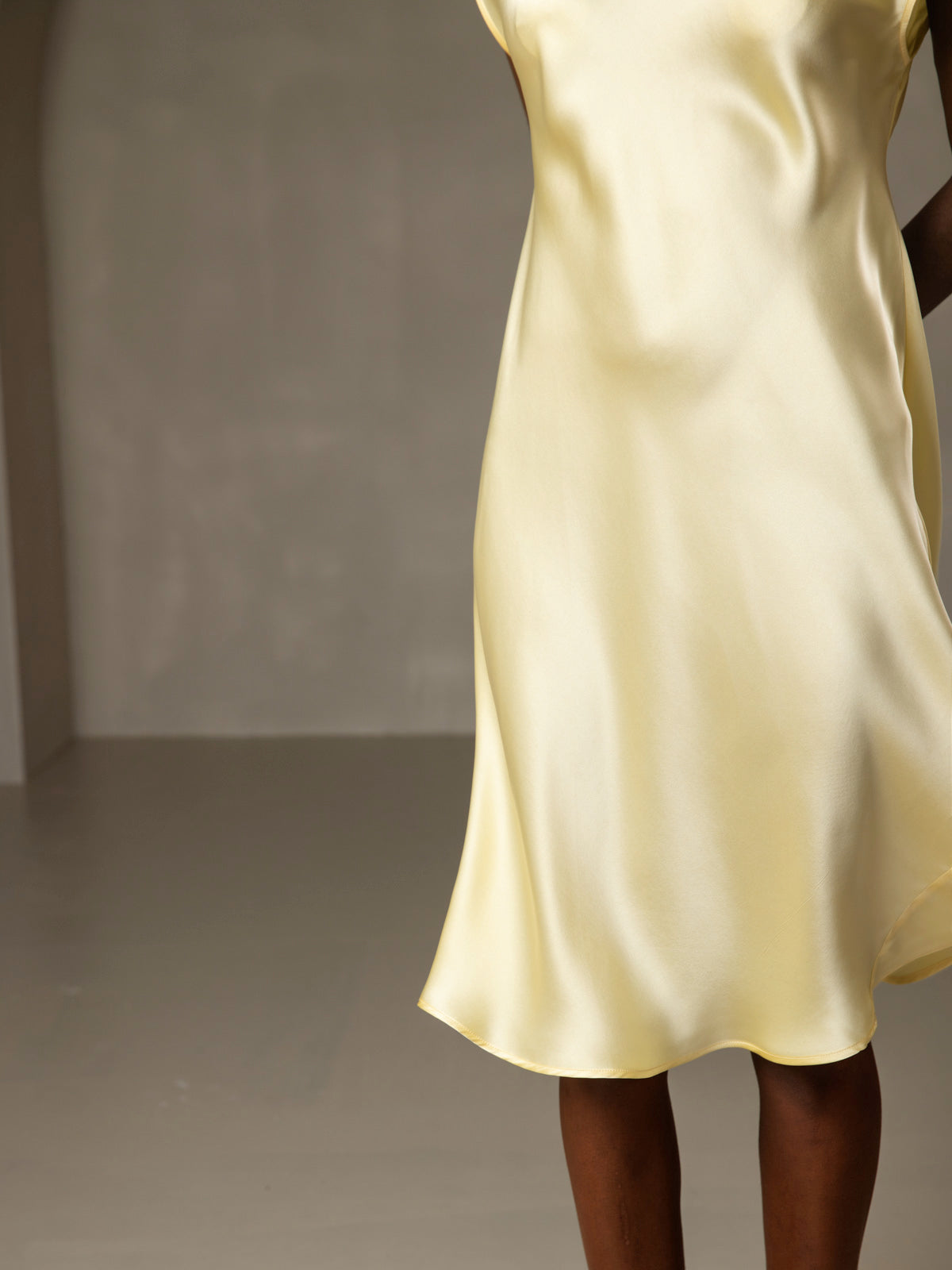 [Yellow] SilkSilky-CA Pure Silk Sleeveless V Neck Nightgown 007
