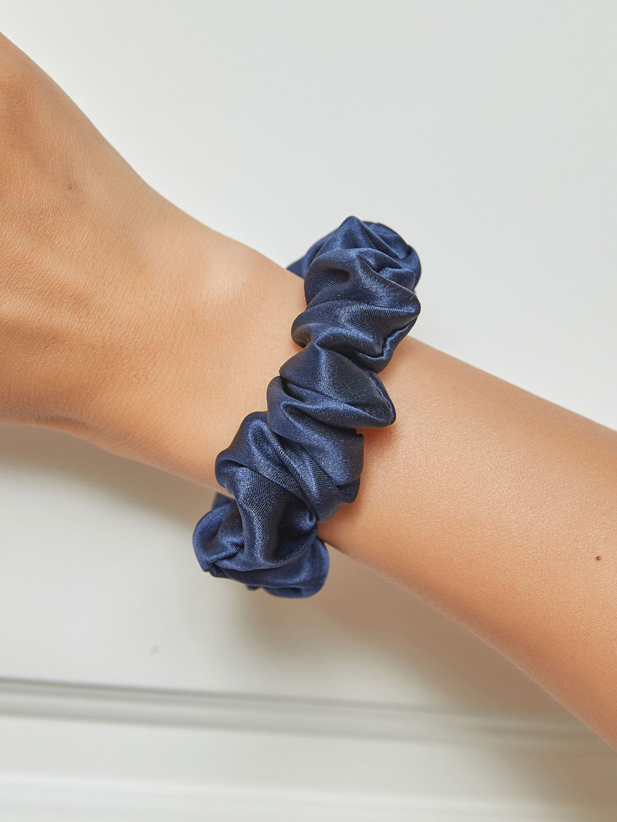 [Dark Blue] SilkSilky-CA Pure Silk Scrunchie 001,