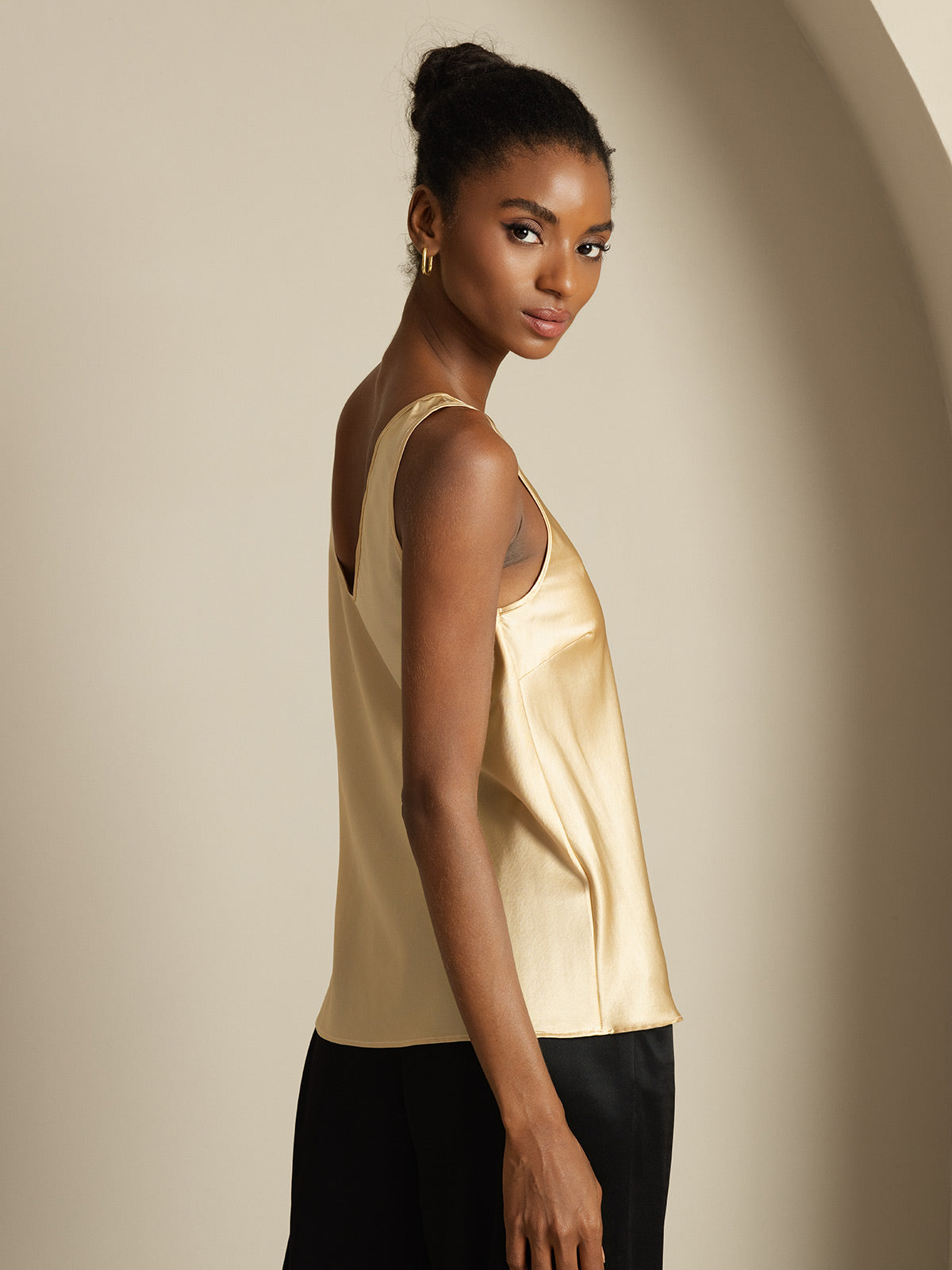 [Champagne] SilkSilky-CA 19Momme Silk V Neck Camisole 003