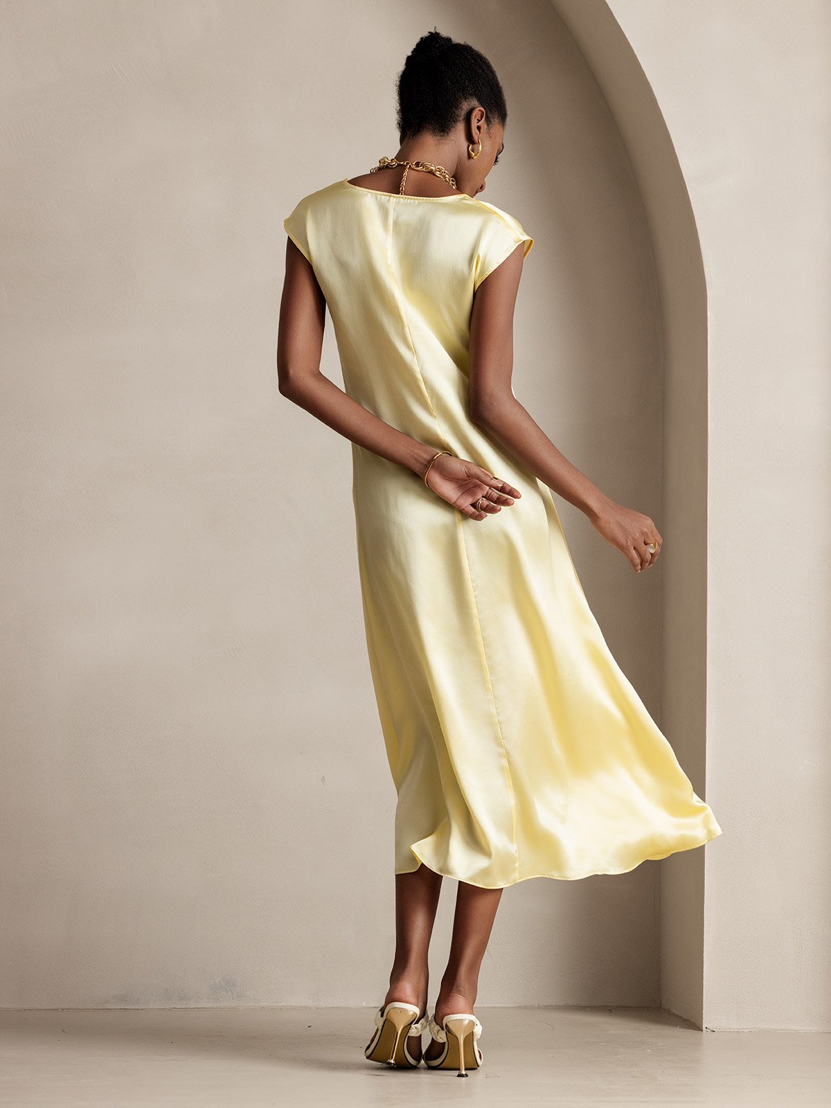 [Light Yellow] SilkSilky-CA 19Momme Silk Cap Sleeve Round Neck Dress 002