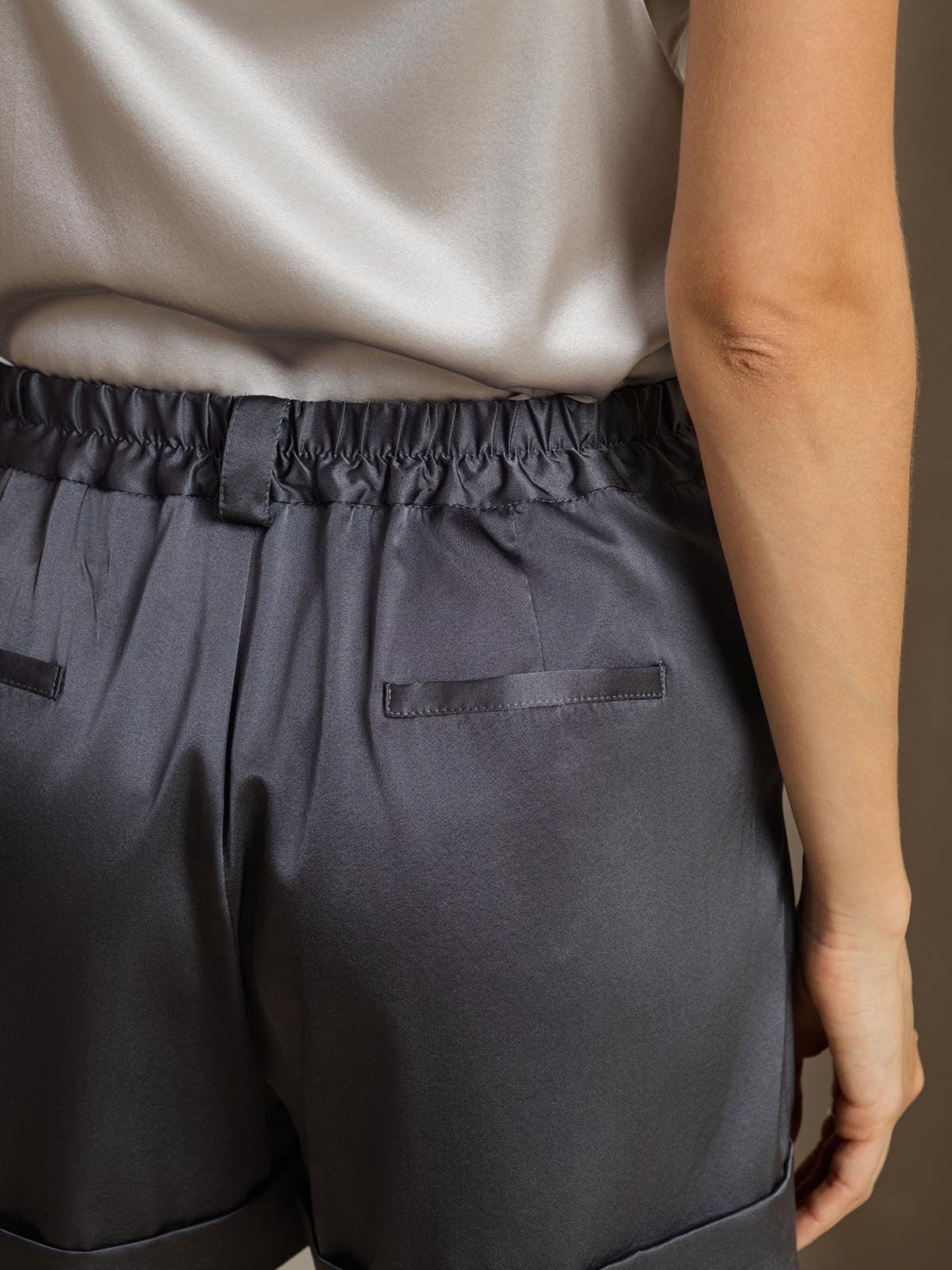 [DarkGray] SilkSilky-CA 19Momme Silk Womens Shorts 005