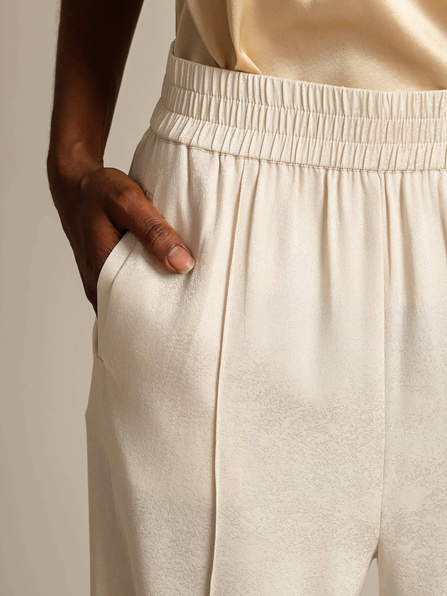 [Beige] SilkSilky-CA 22Momme Silk Womens Pants 004