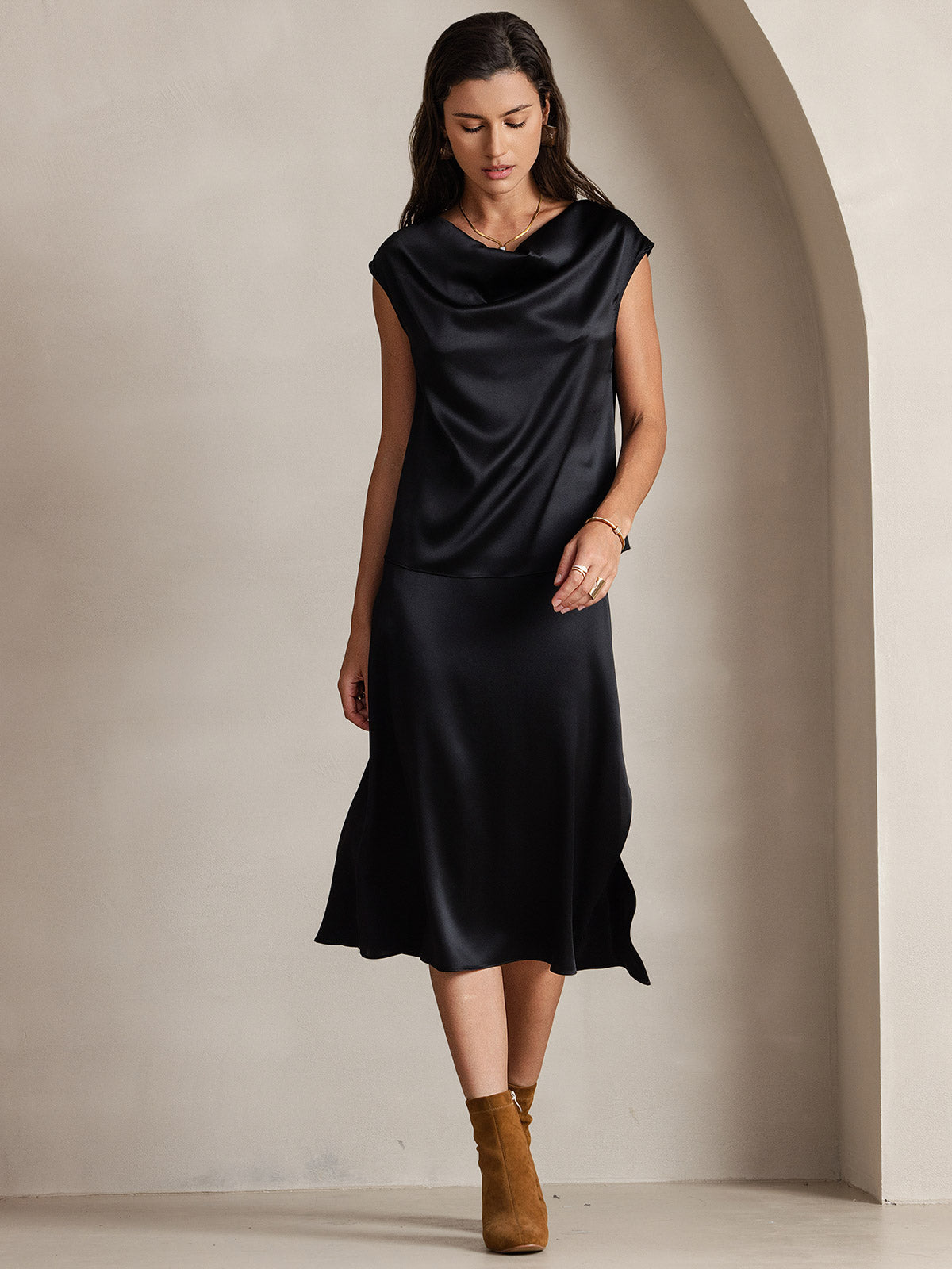 [Black] SilkSilky-CA 19Momme Silk Cowl Neck Women's T-Shirt 004