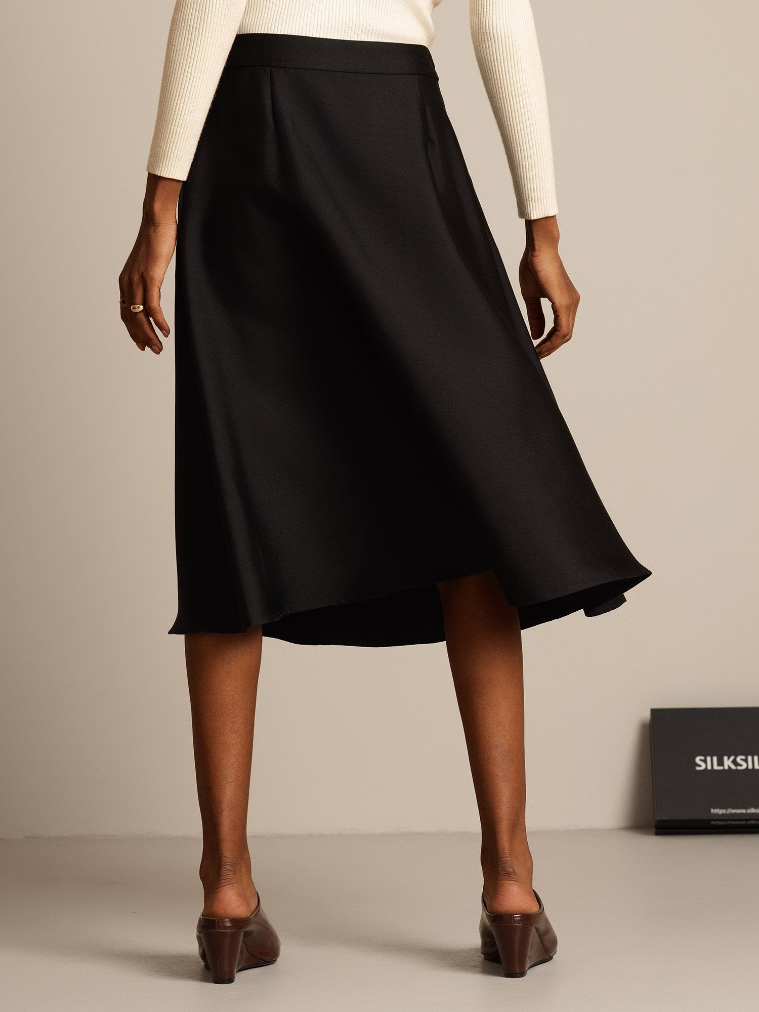 [Black] SilkSilky-CA 32Momme Silk-Wool Blend Skirt 002,