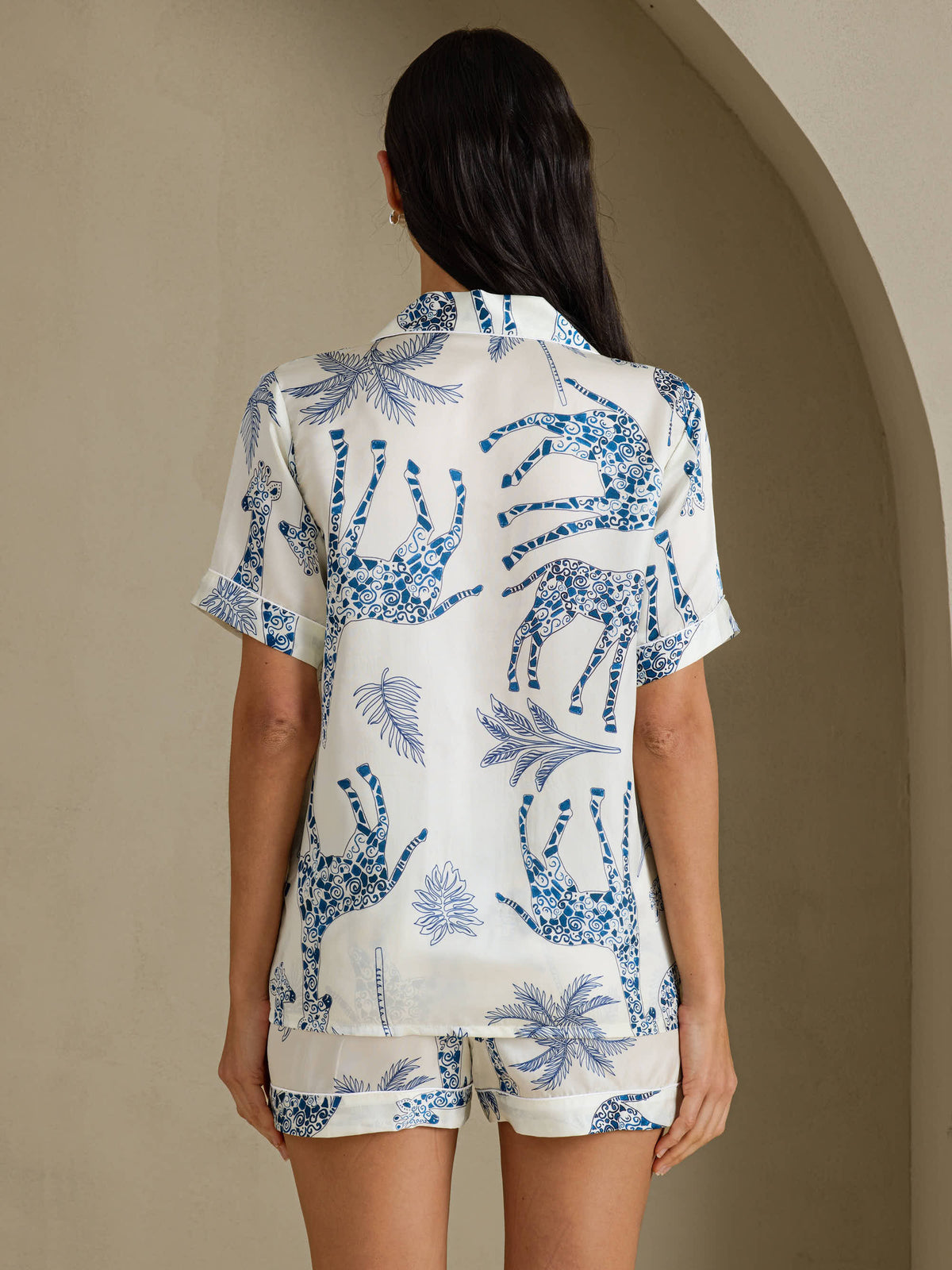[White Giraffe] SilkSilky-CA Short Sleeve Notch Collar Women's Pajamas 002