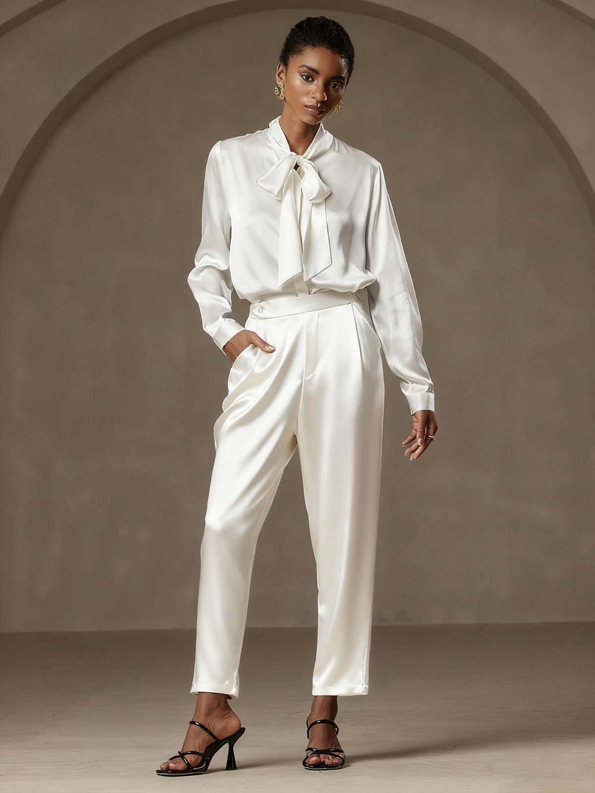 [White] SilkSilky-CA 19Momme Silk Womens Pants 003