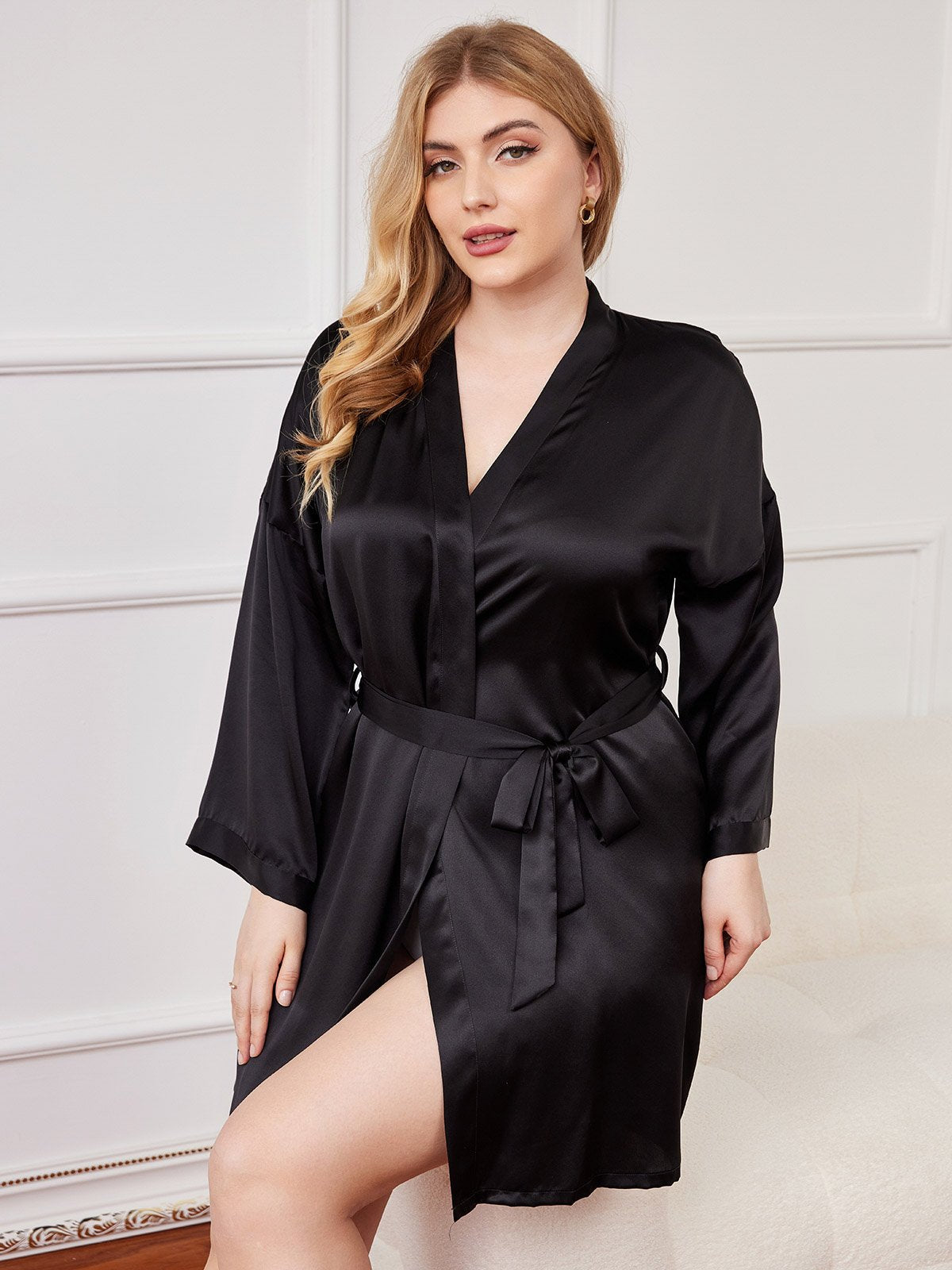 SilkSilky-CA Pure Silk Long Sleeve Deep V Neck Plus Size Robe Black 003