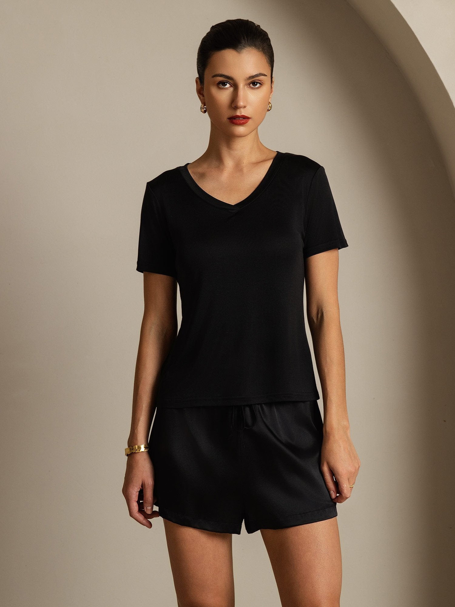[Black] SilkSilky-CA Pure Silk V Neck Women's T-Shirt 001
